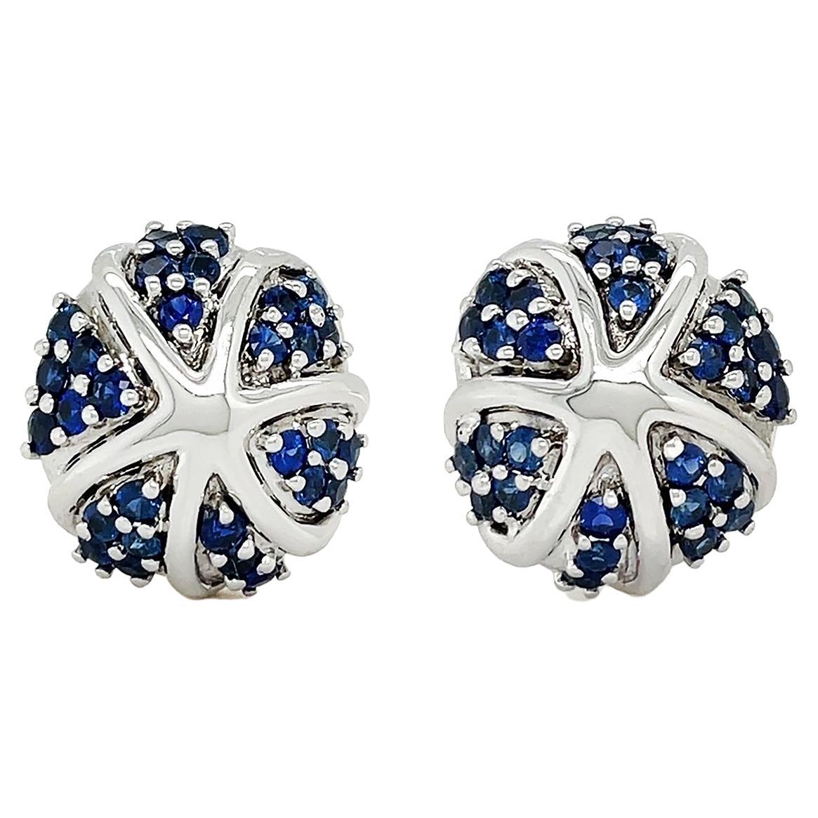 18K White Gold Blue Sapphire Starfish on the Rocks Clip-on Earrings For Sale