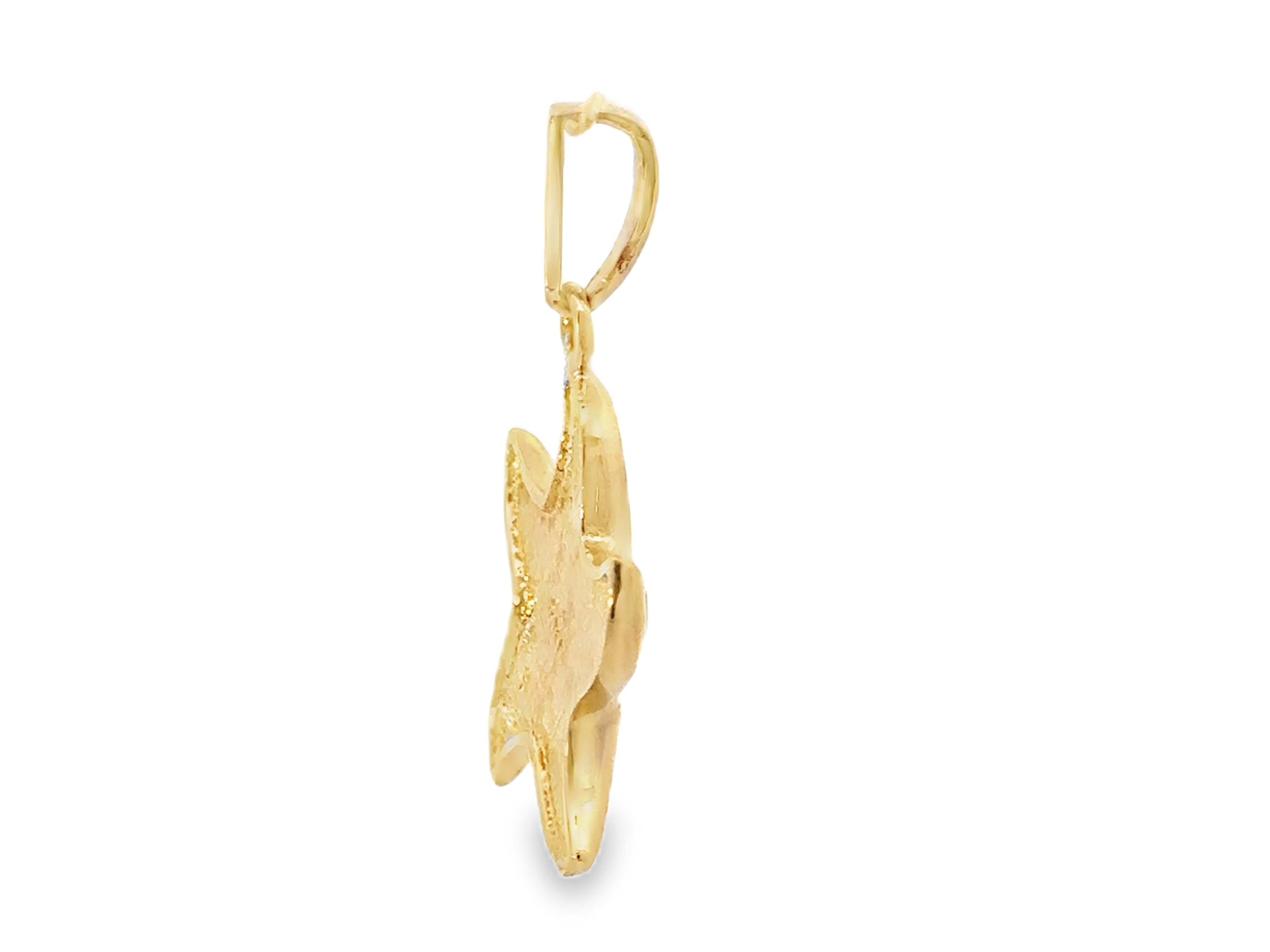 Pendentif incrusté d'opales étoile de mer en or jaune 14 carats en vente 1
