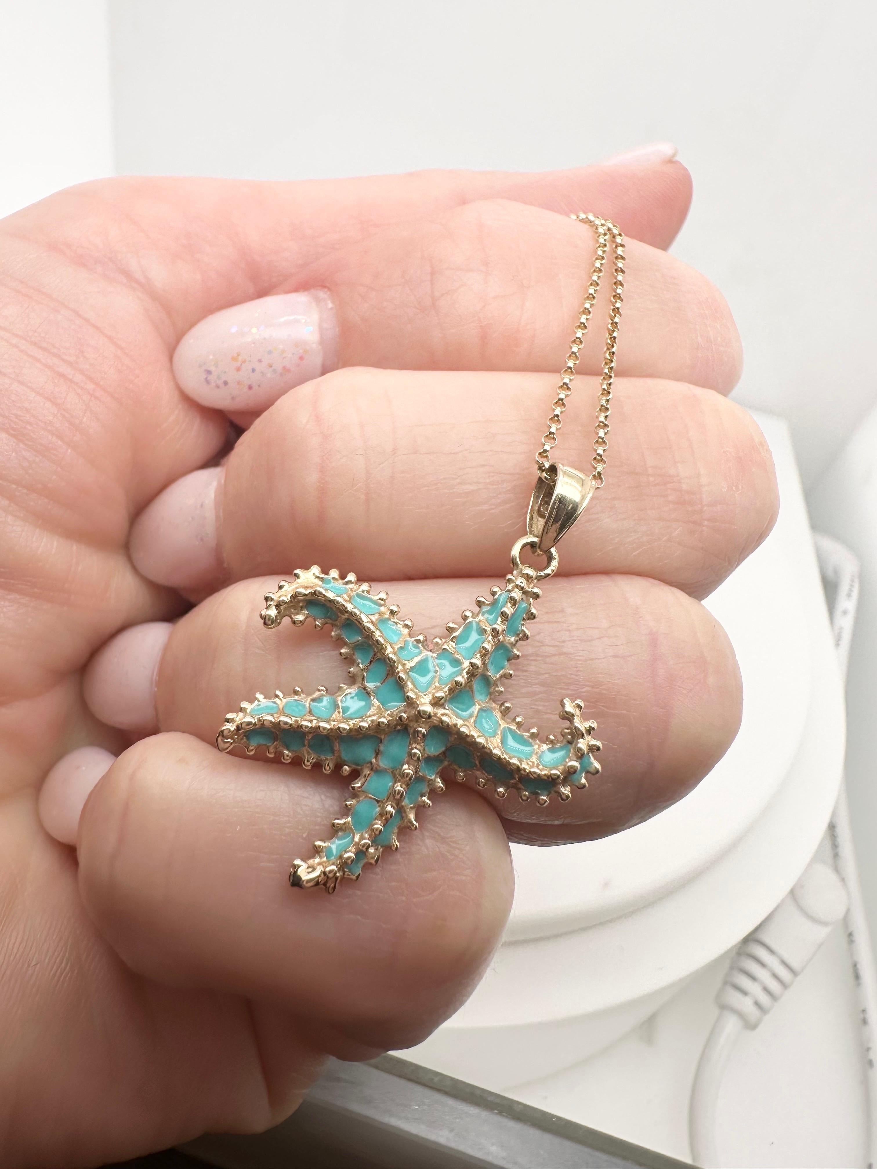 Starfish pendant necklace 14KT yellow gold enamel handmade sea pendant In New Condition For Sale In Boca Raton, FL