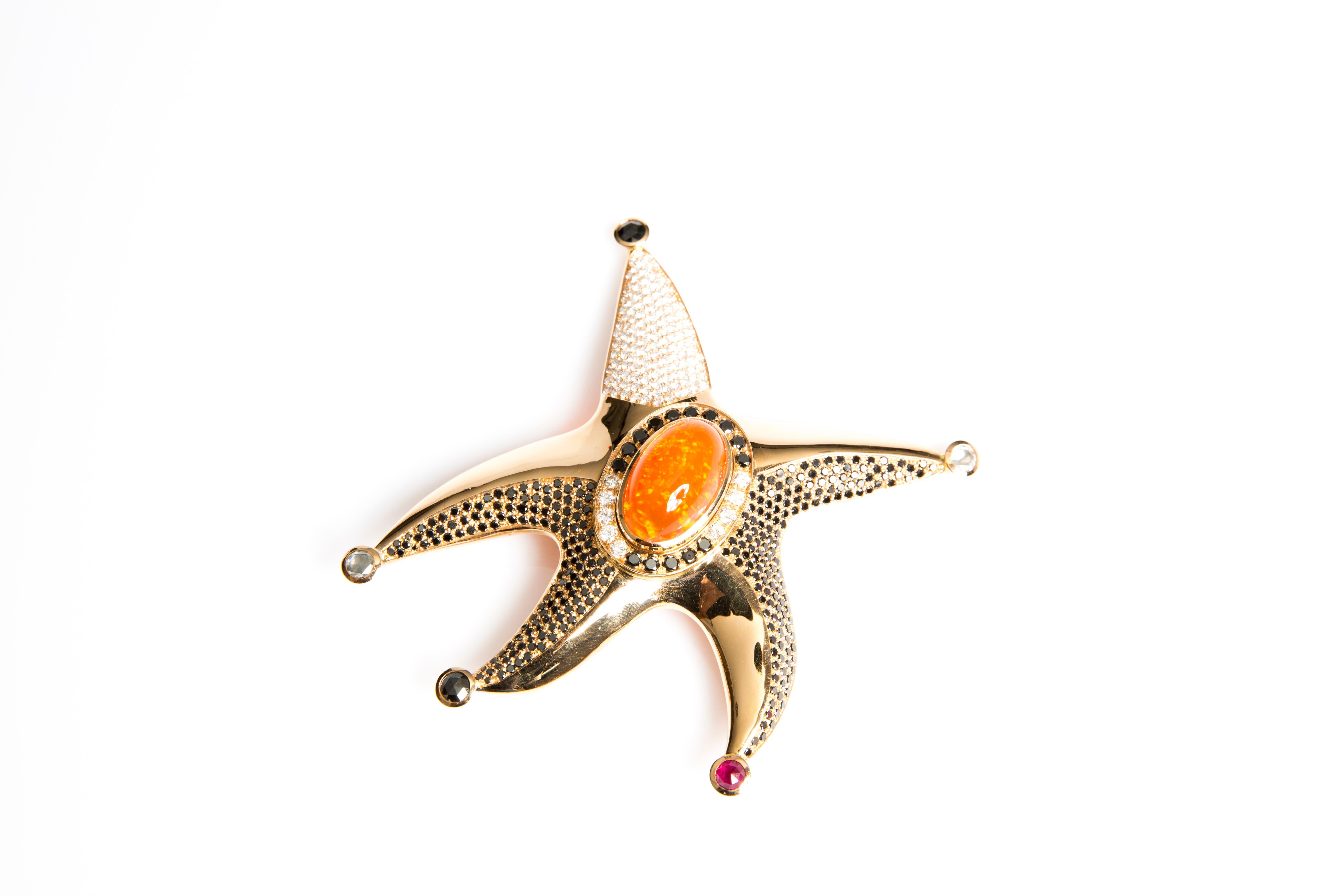 Contemporary Starfish Pendant with Fire Opal 15.8 Carat and Diamonds in Red Gold 18 Karat For Sale