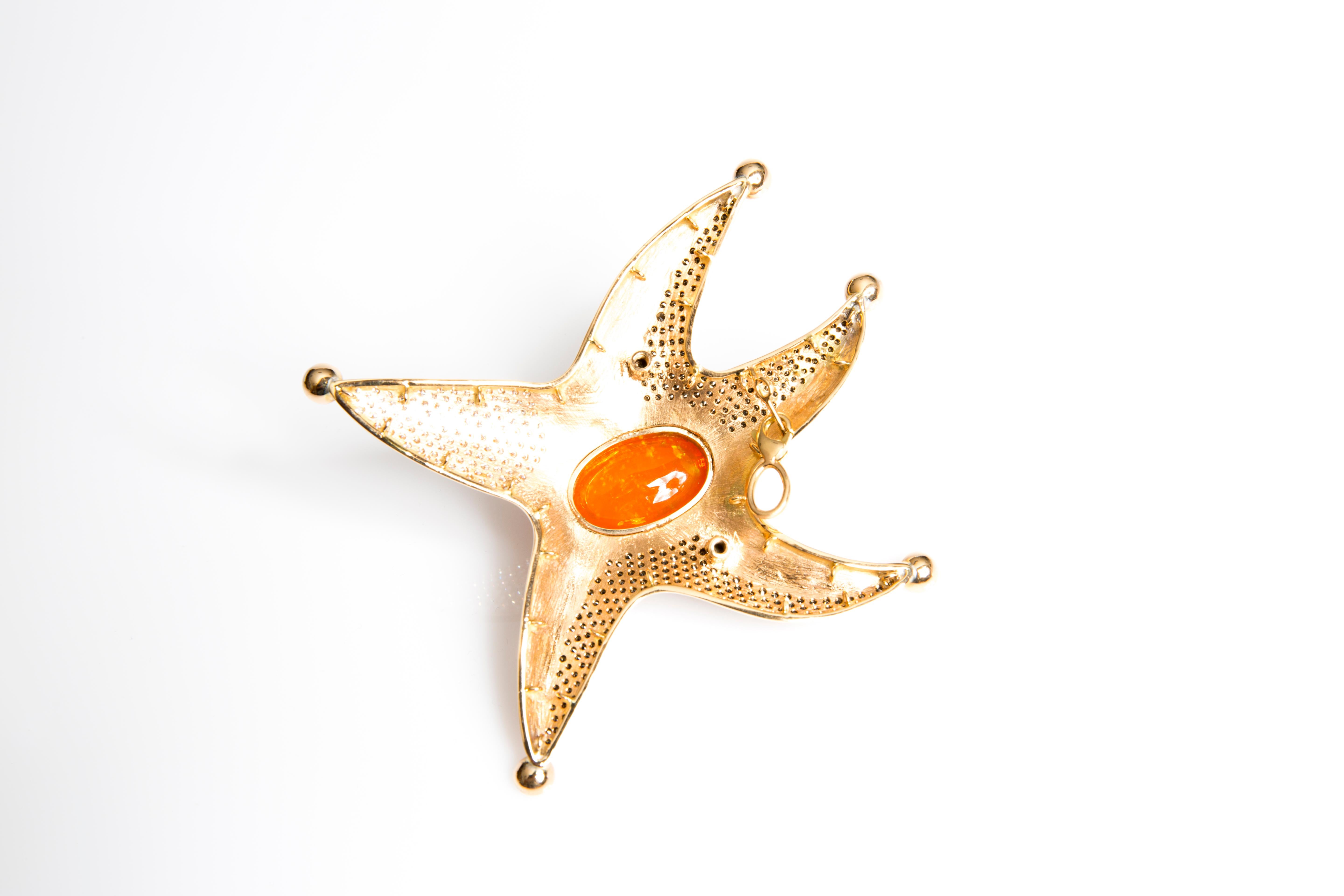 Round Cut Starfish Pendant with Fire Opal 15.8 Carat and Diamonds in Red Gold 18 Karat For Sale