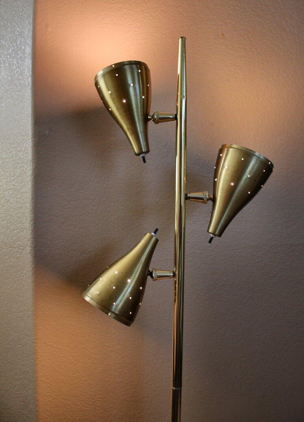 Enameled Starlight 3 Shade Mid Century Modern Floor Pole Lamp! 1950s Brass After Stilnovo For Sale
