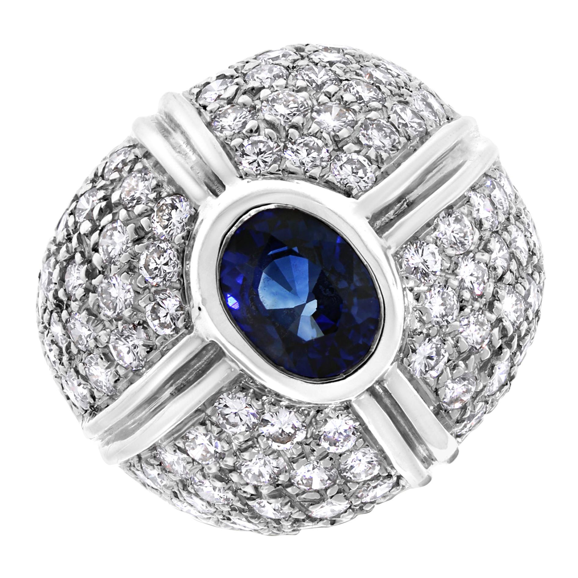 Starry Crossroads Diamond and Sapphire Dome Fashion Ring in White Gold For Sale