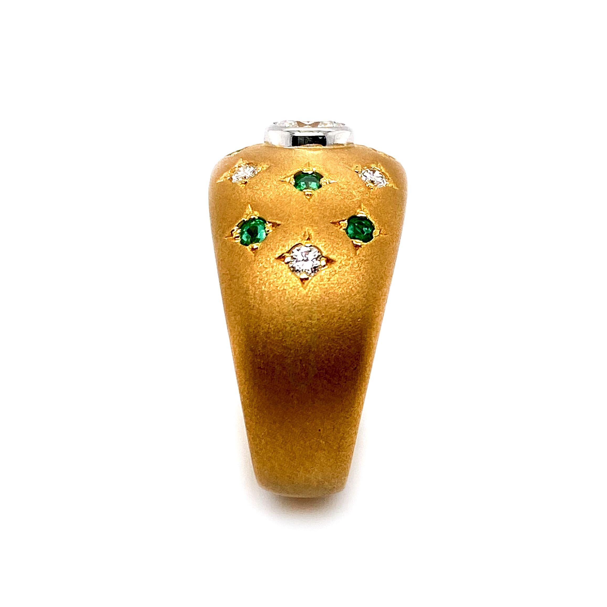 Round Cut Starry Diamond and Emerald Artisanal Dome Ring in 18 Karat Gold