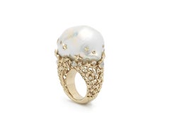 18 Karat Yellow Gold White Diamonds Baroque Pearl Moonstone Cocktail Ring