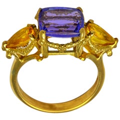 Starry Night Ring in 18 Karat Yellow Gold, Tanzanite and Yellow Sapphires