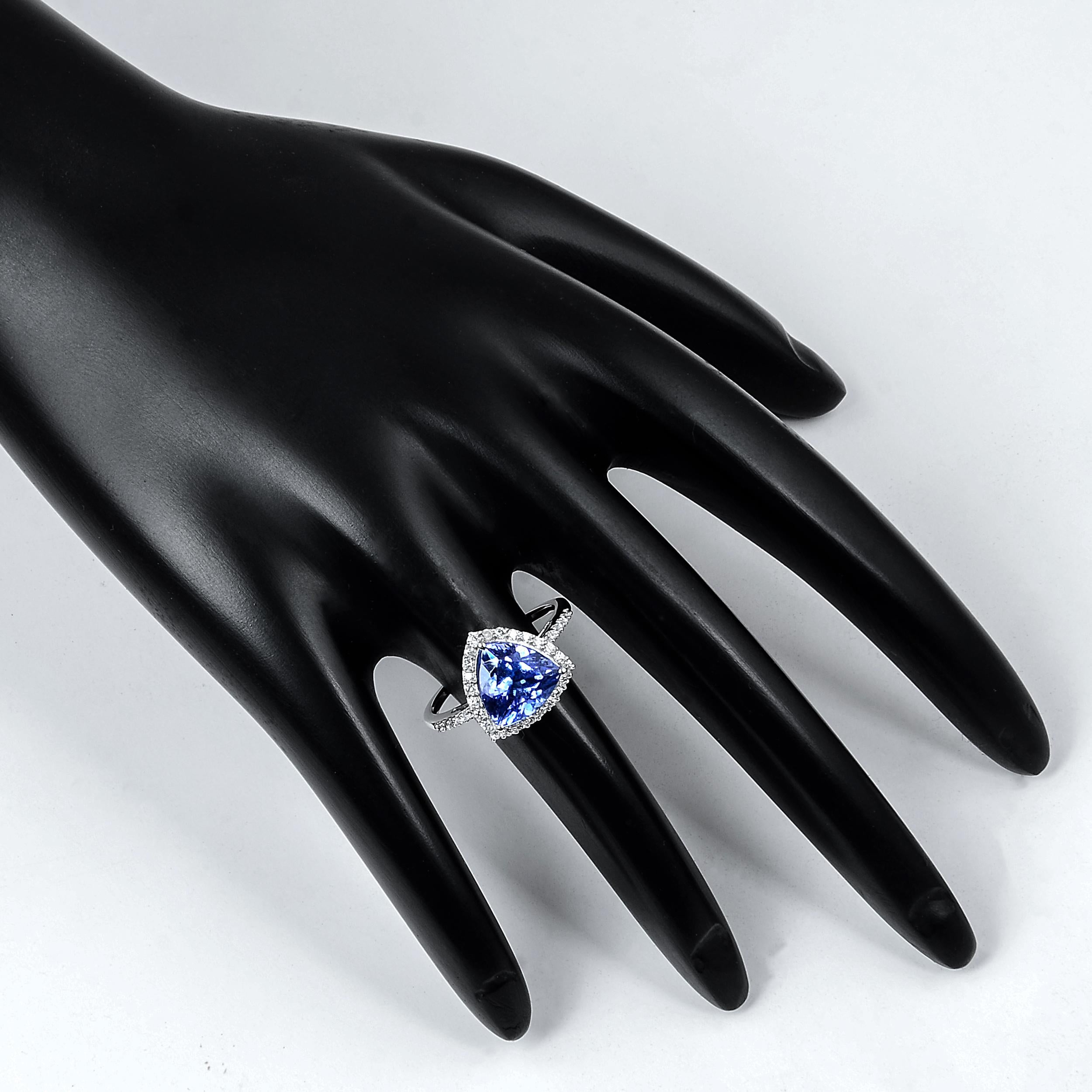 Luxurious 14K Tanzanite & Diamond Cocktail Ring, Size 7 - Statement Jewelry 2
