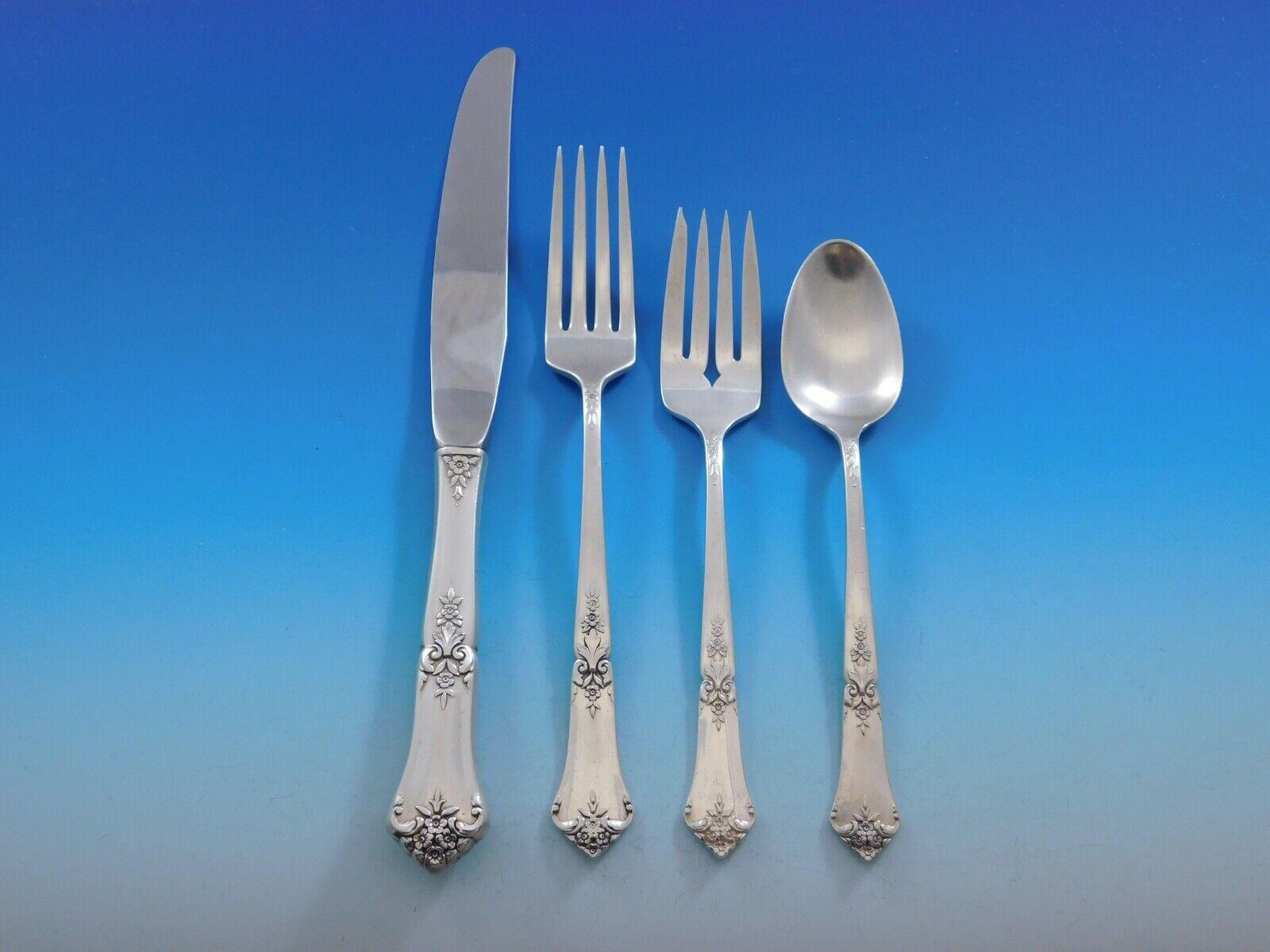 Stately by State House (c1948) sterling silver Flatware set, 30 pieces. Great starter set! This set includes:

6 Knives, 9 1/8