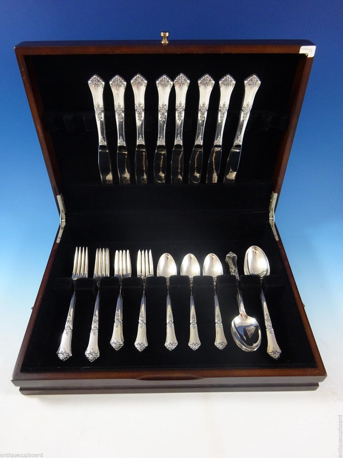 Stately by State House sterling silver flatware set - 40 pieces. This set includes:

8 knives, 9 1/8