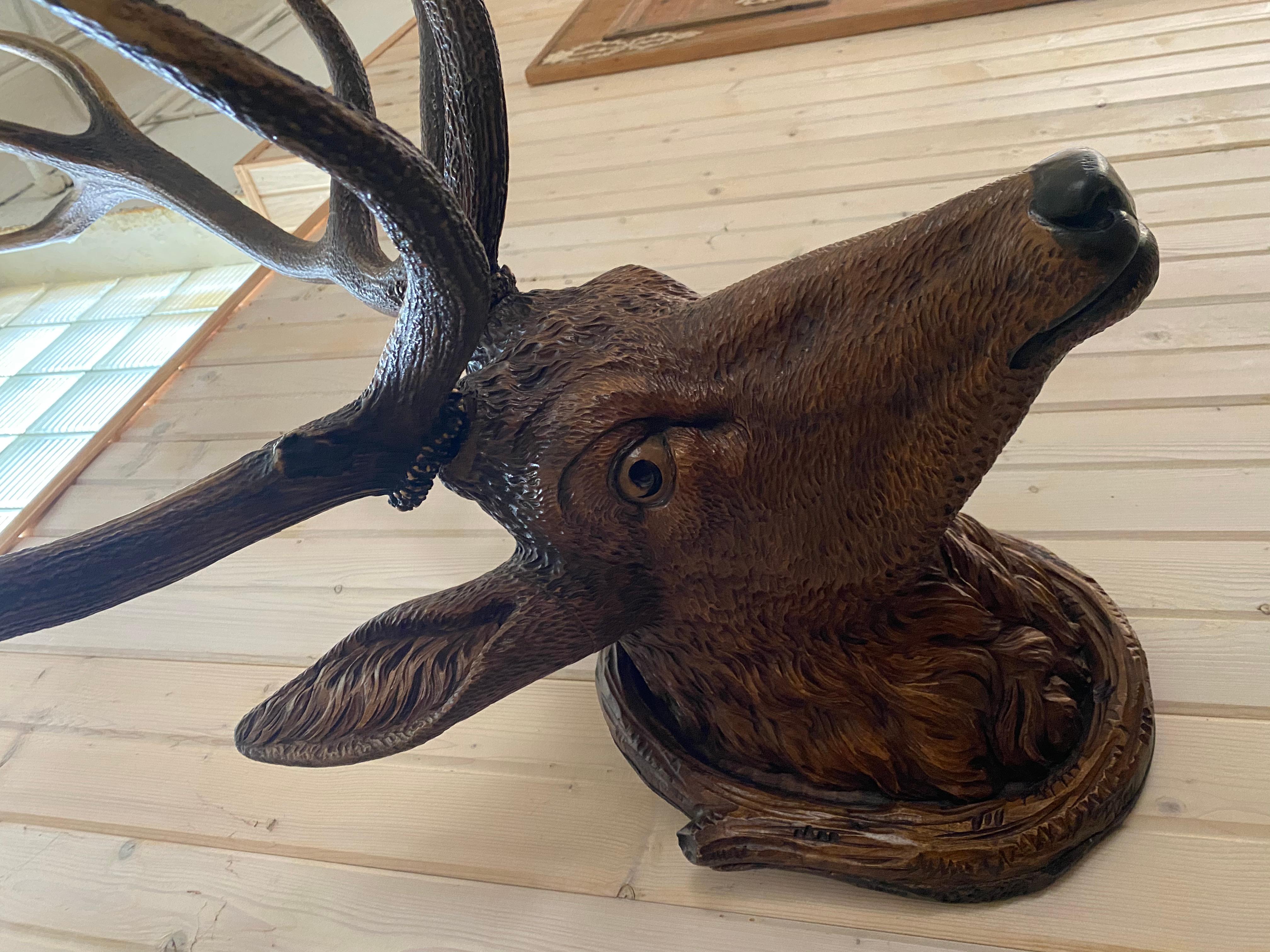 deer head carving