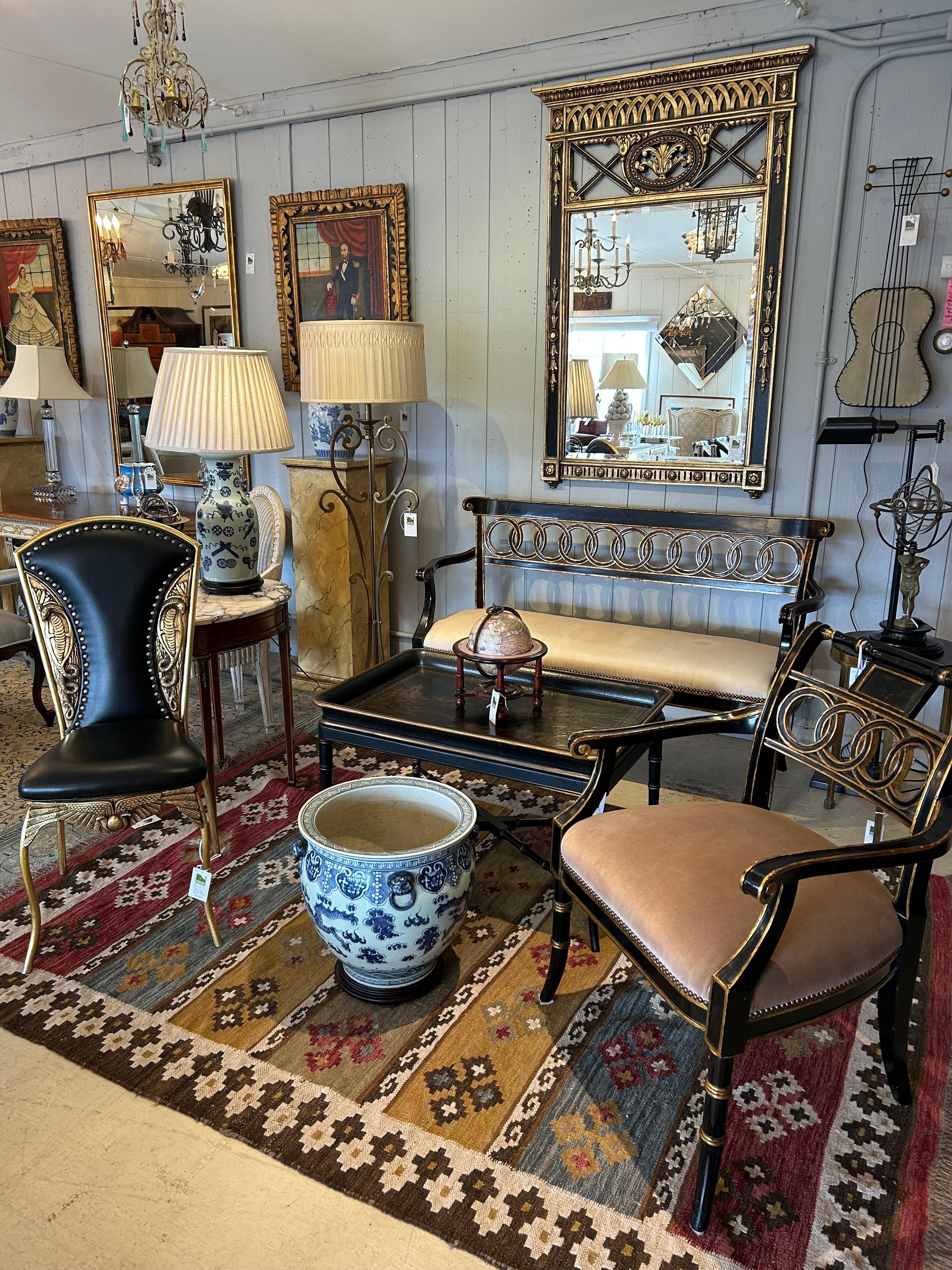 Causeuse Hollywood Regency noire et dorée avec motif en forme de cercle en vente 6