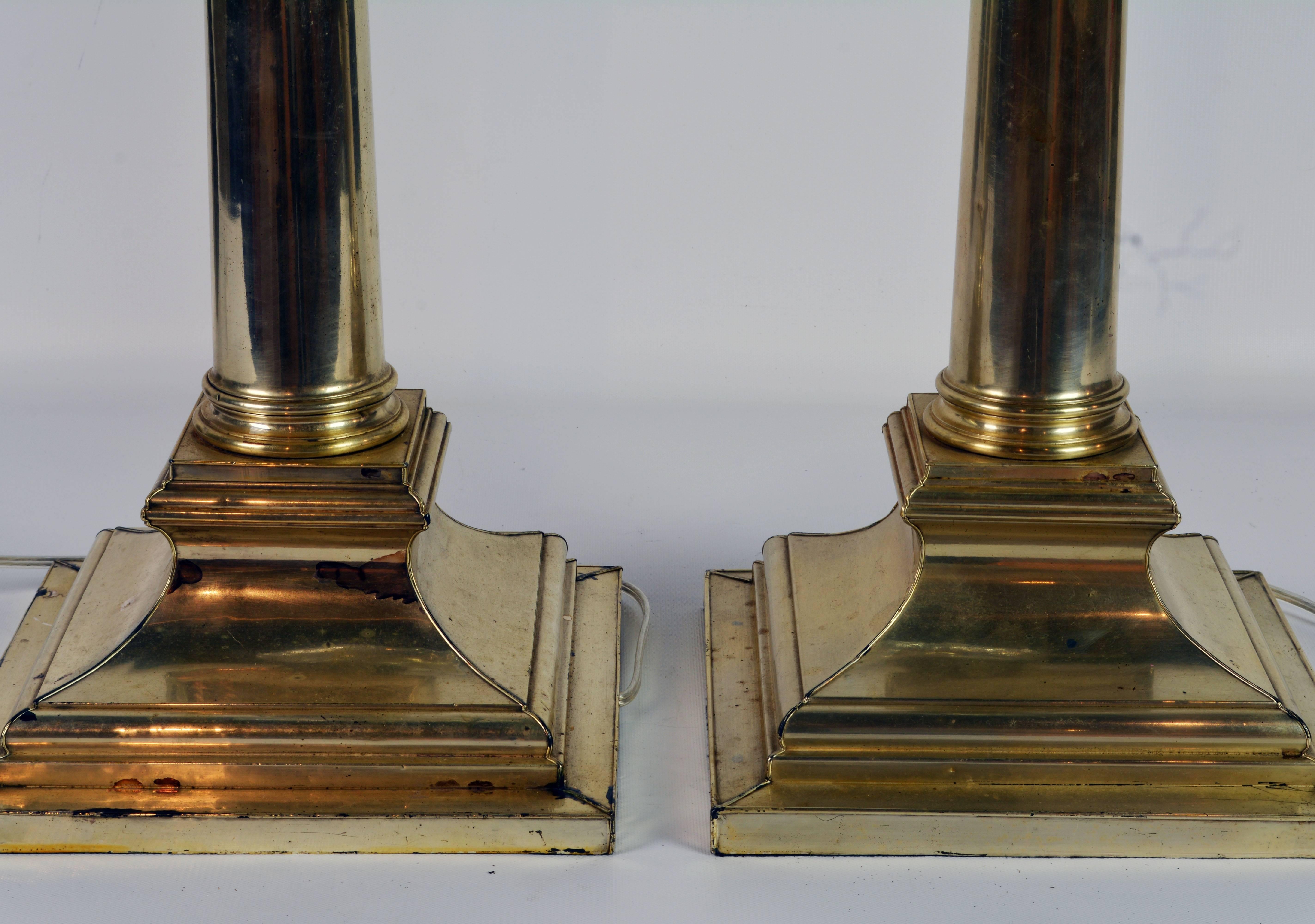 Stately Pair of 19th Century English Silvered Corinthian Column Table Lamps In Good Condition In Ft. Lauderdale, FL