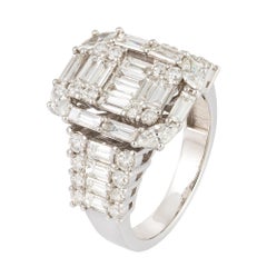 Stately White 18K Gold White Diamond Ring For Her
