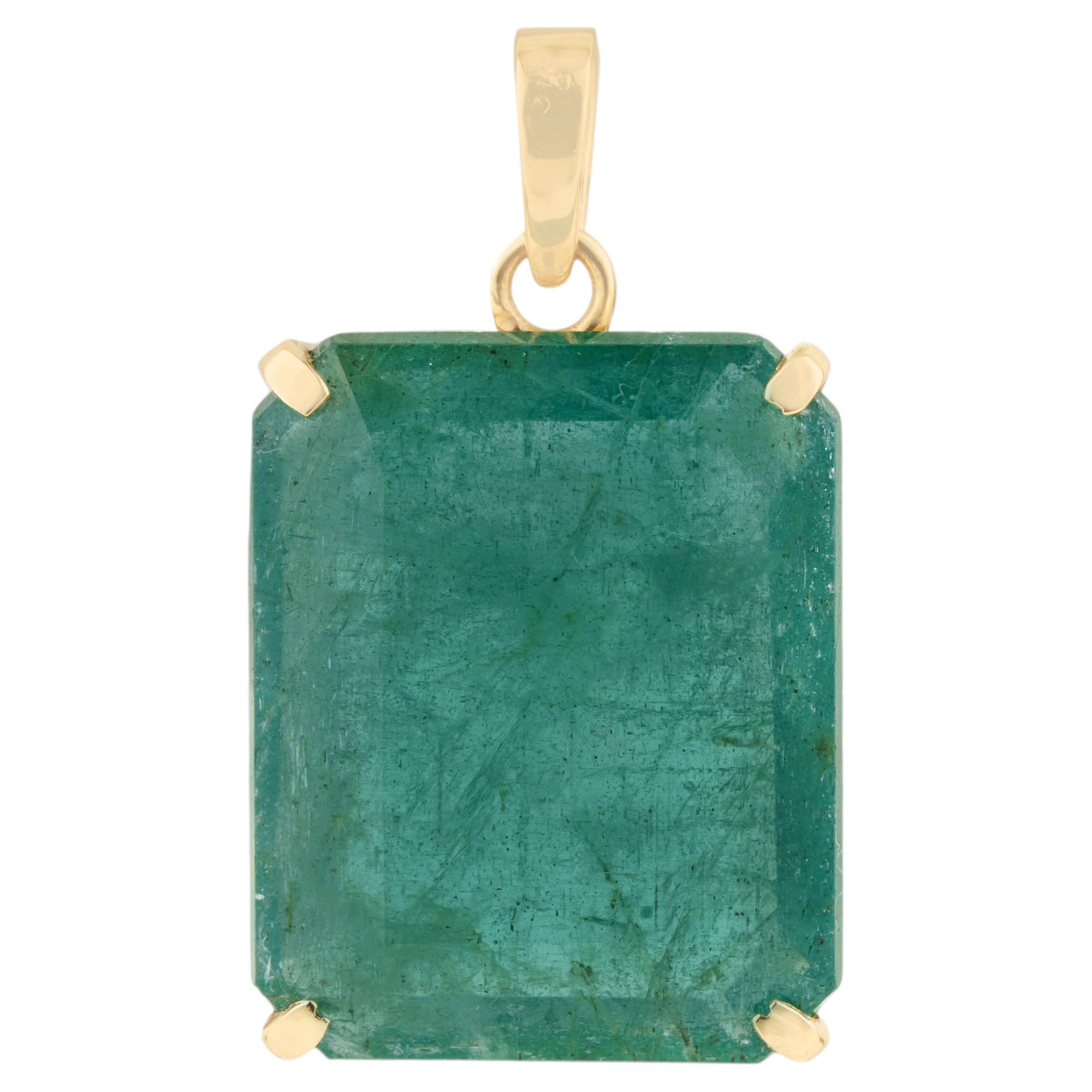 Pendentif solitaire en or jaune 14K avec émeraude verte naturelle de 14,22 carats