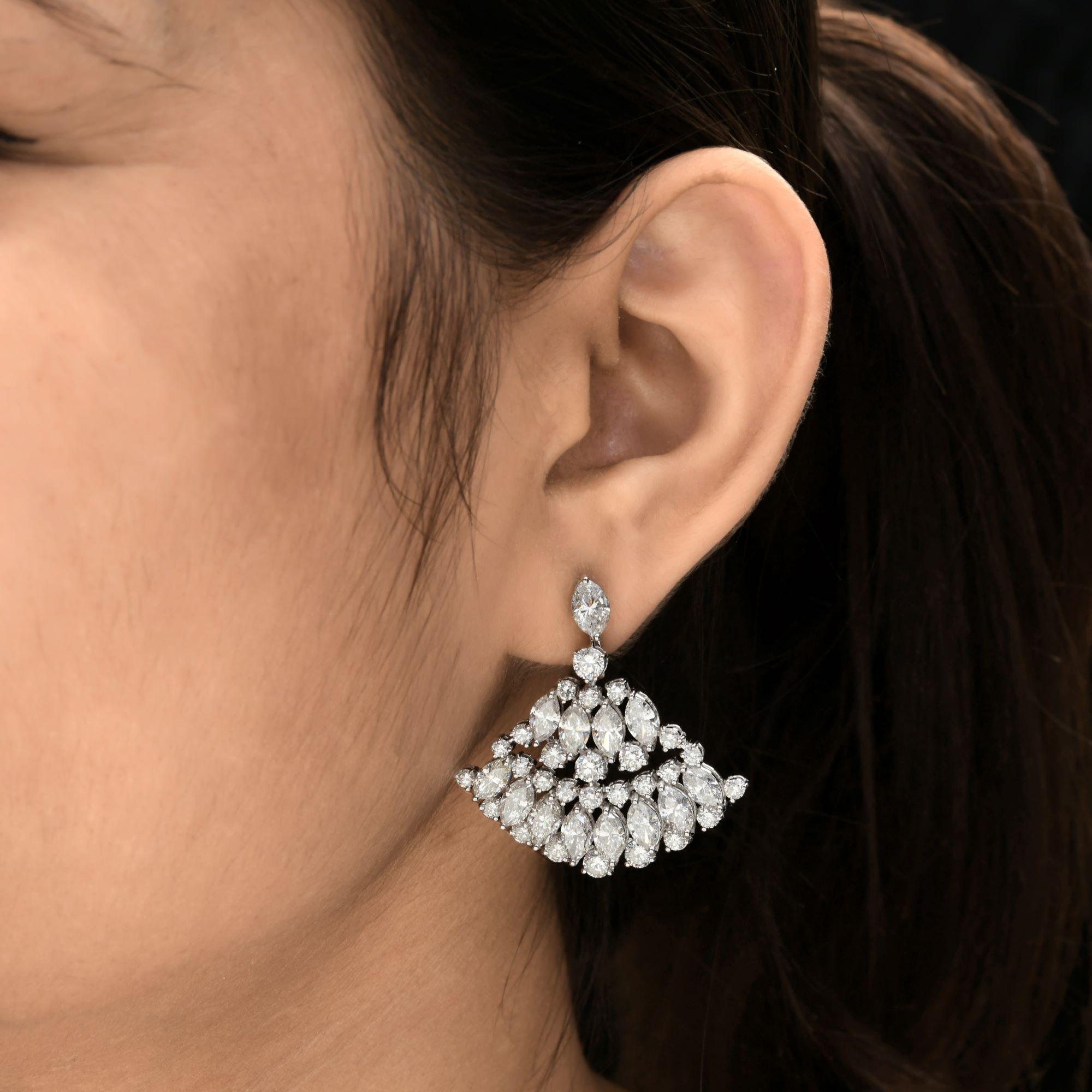 Orecchini a goccia con diamante naturale da 16,28 carati in oro fino 18 carati in vendita 2