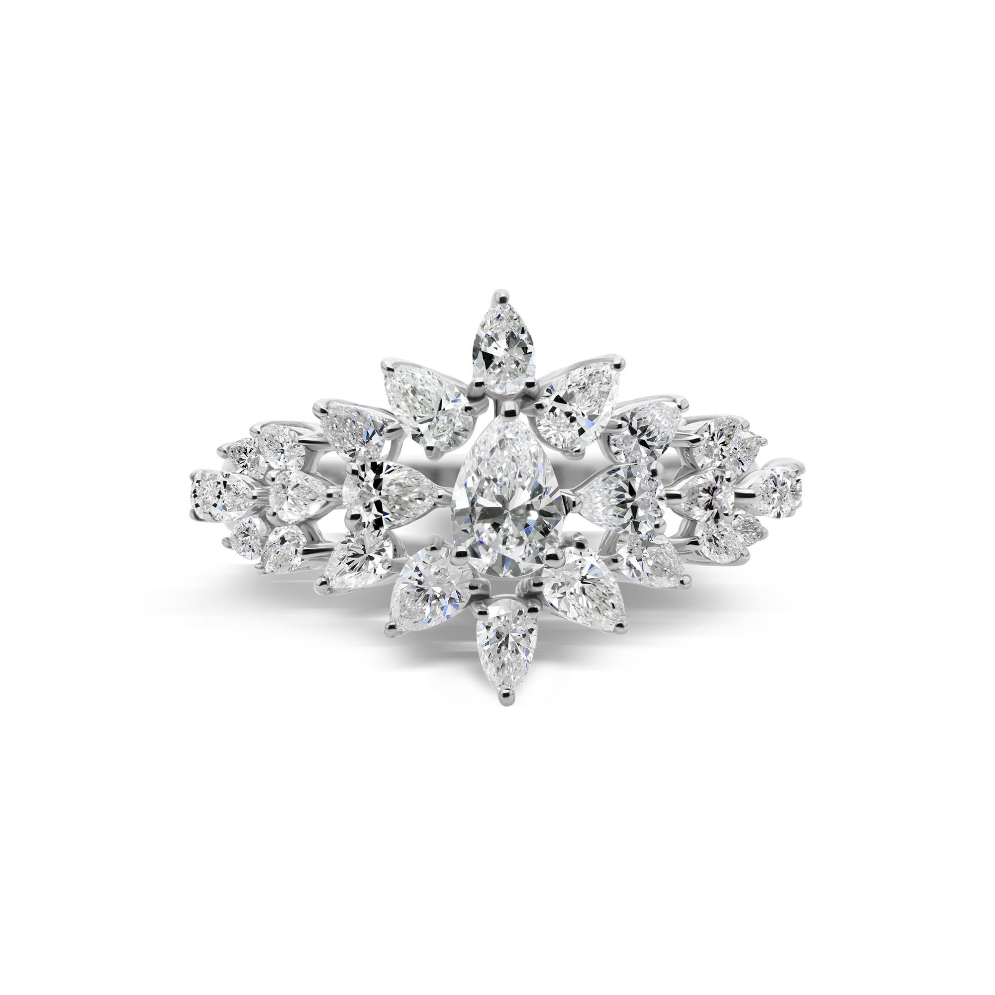 Statement 1.76Ct Pear Cut Natural Diamond Cocktail Ring 14K White Gold Jewelry In condizioni Nuovo in vendita a Diera, Dubai