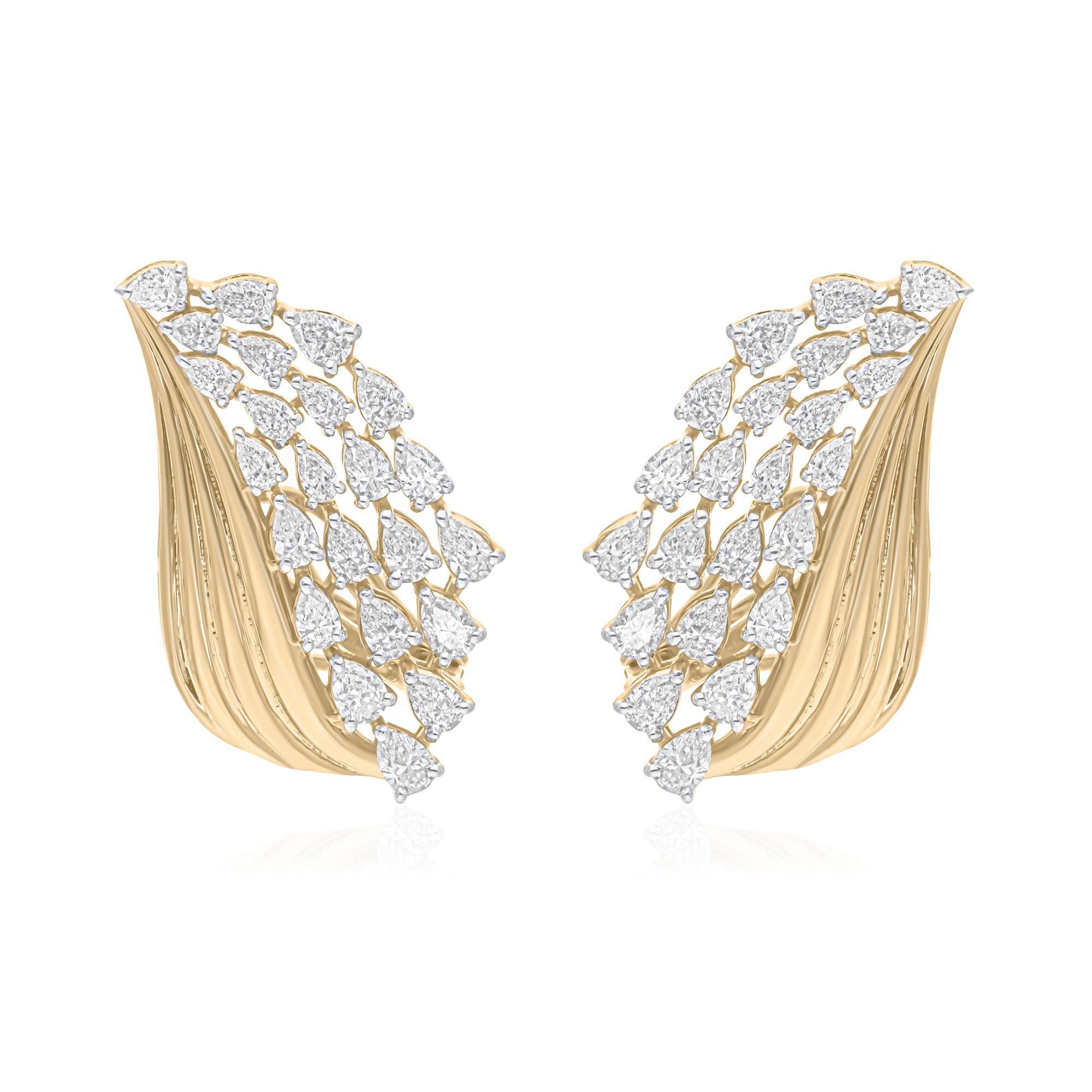Orecchini con diamanti certificati da 1,9 carati in oro giallo 14 carati Regalo di matrimonio In condizioni Nuovo in vendita a Diera, Dubai