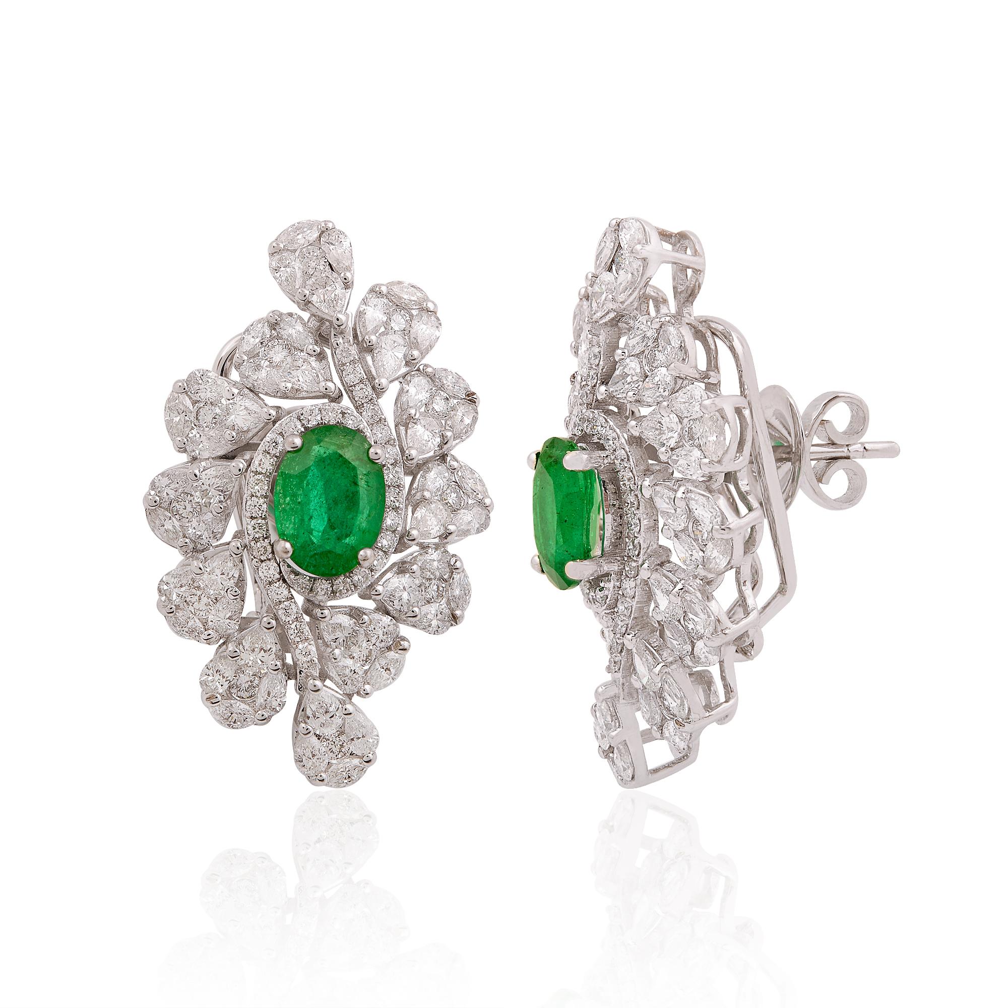 Statement 2.04Ct Emerald Pave Diamond Cluster Earrings Solid 18K White Gold Fine Neuf - En vente à Diera, Dubai