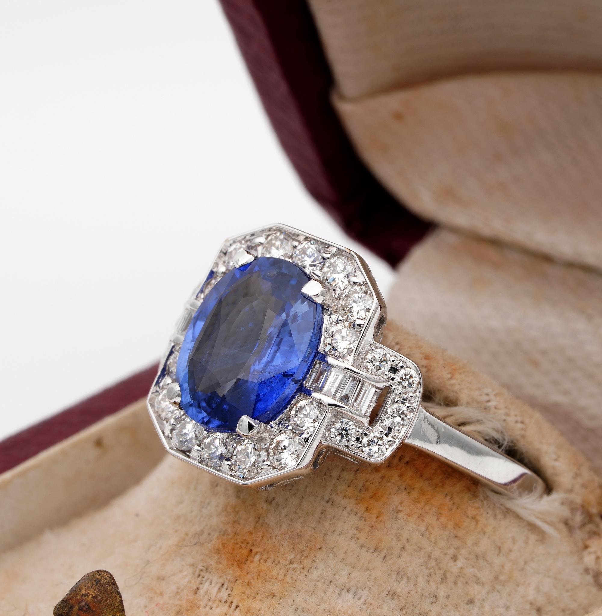 Contemporary Statement 2.72 Ct Natural Ceylon Sapphire 1.10 Carat Diamond 18 Kt Vintage Ring