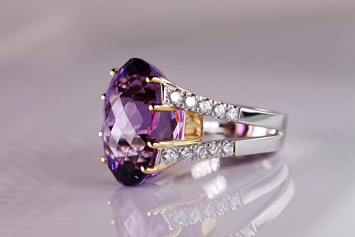 Oval Cut Statement 39.25 ct Amethyst & 1.03 ct Diamond Ring in Elegant 18kt White & Yello For Sale