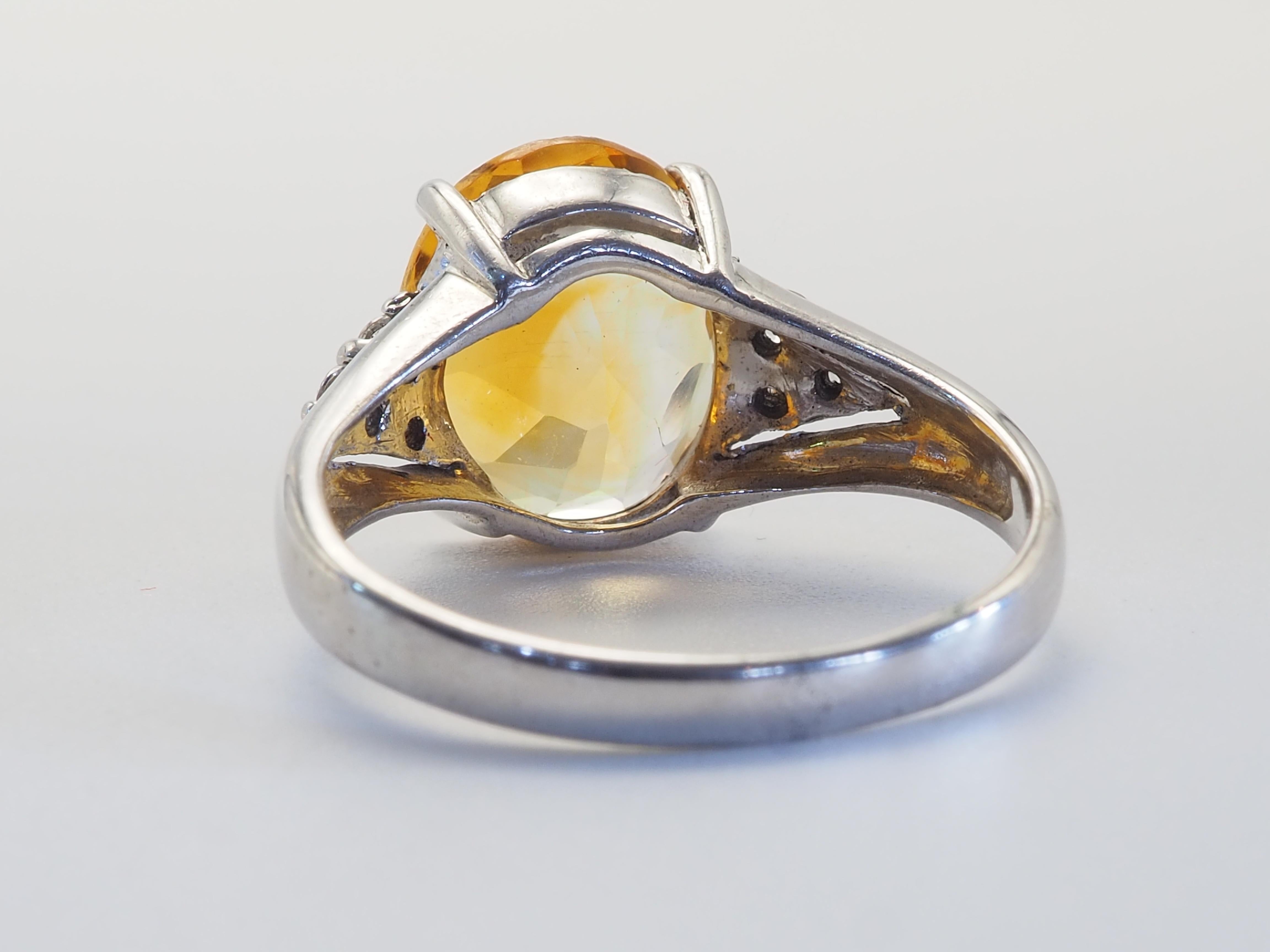 Statement 3,94ct Oval Citrin & weißer Quarz Feine Sterling Silber Ring (Ovalschliff) im Angebot
