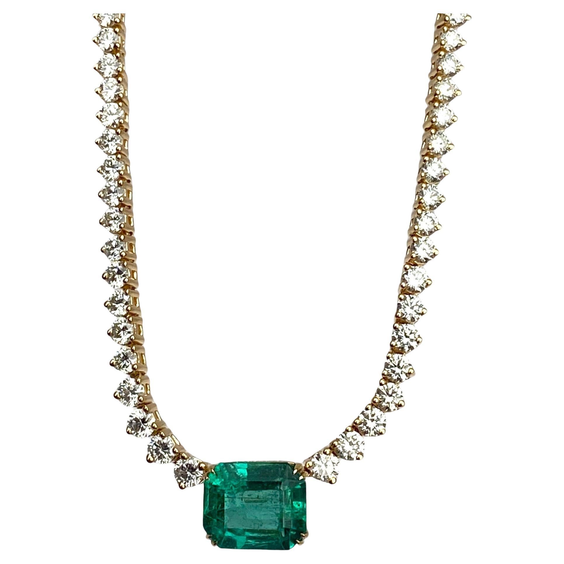 Statement 4 ct Emerald Cut Emerald and Graduated Diamond Necklace For Sale