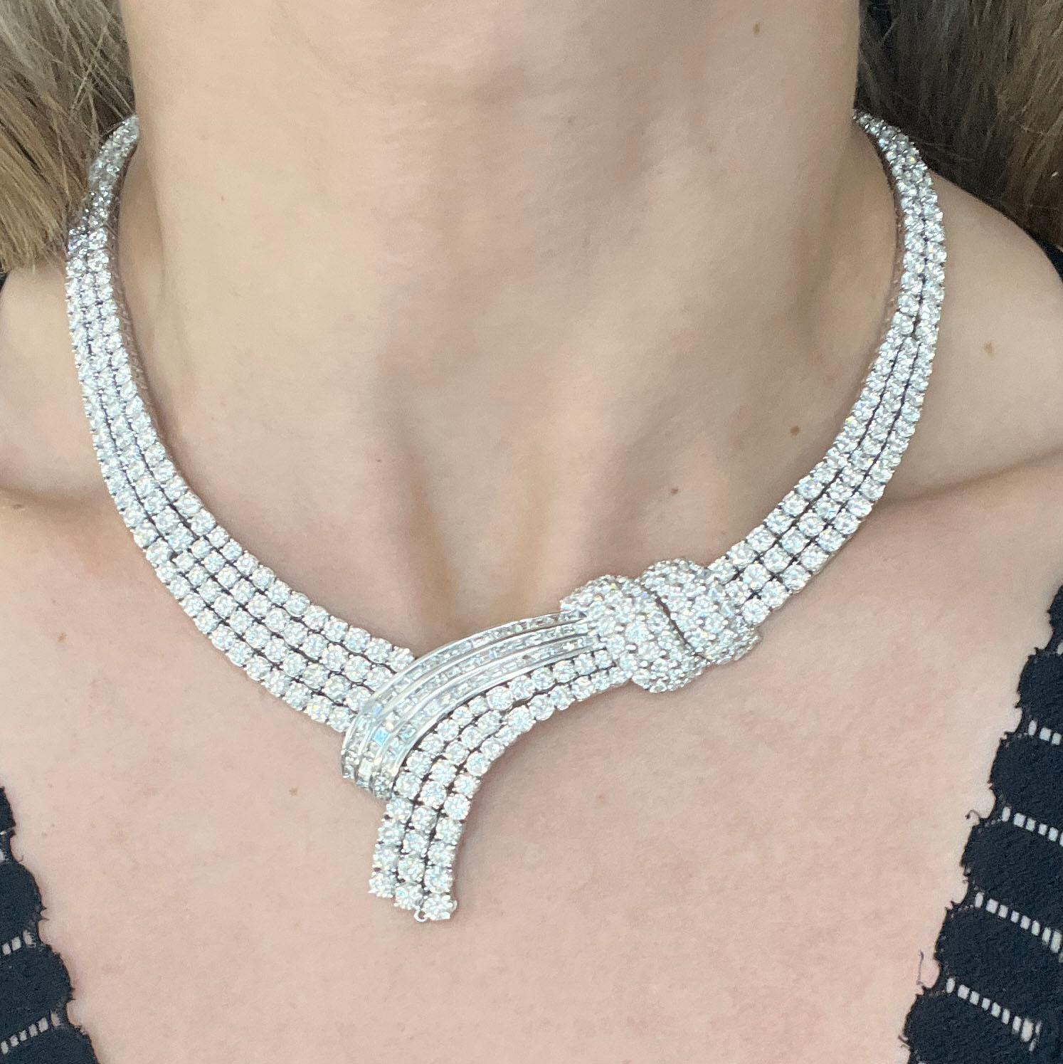 Rétro Collana girocollo con diamanti da 52,50 carati in stile retrò in vendita
