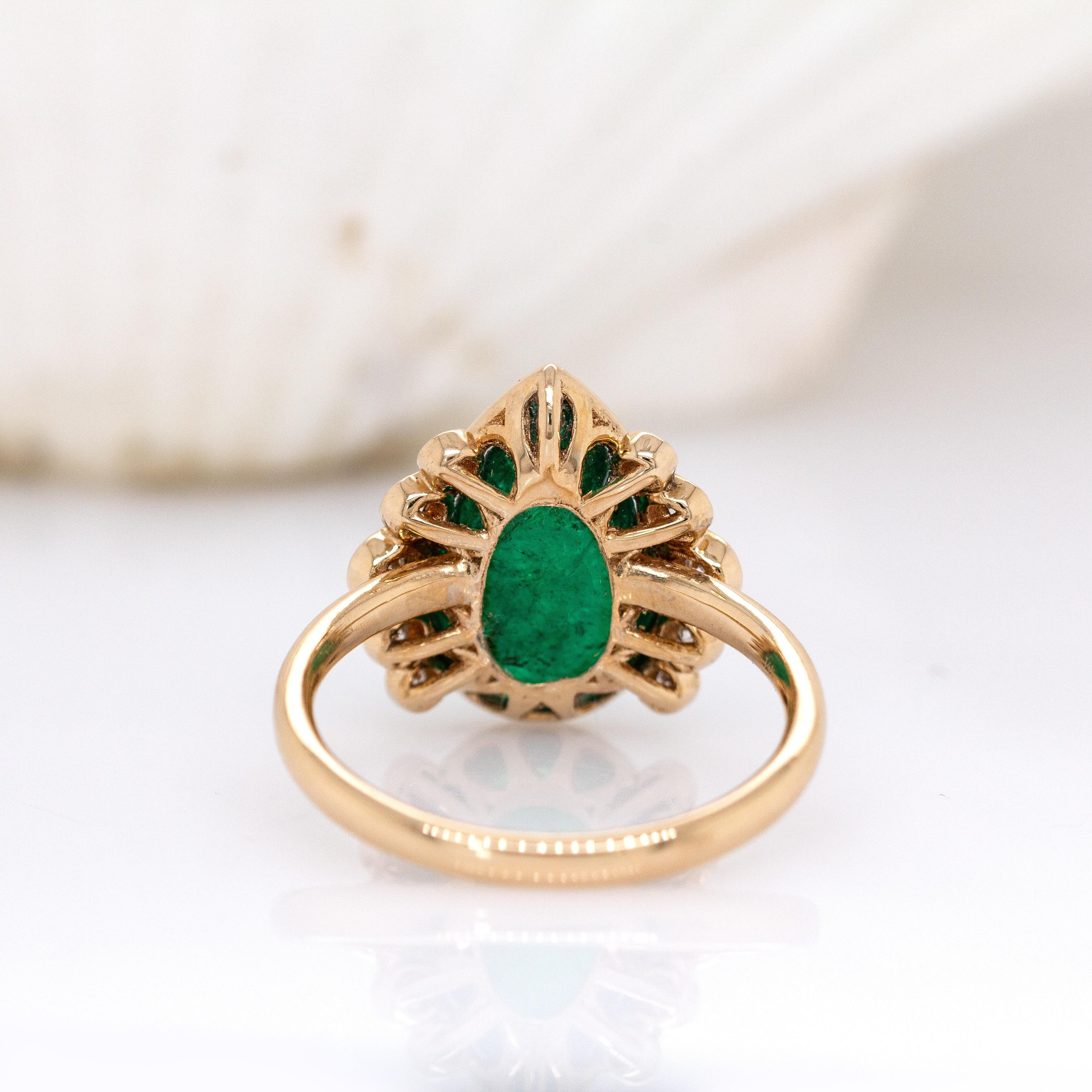 Bague d'émeraude zambienne de 5cts avec diamants naturels : Or jaune massif 14K Pour femmes en vente