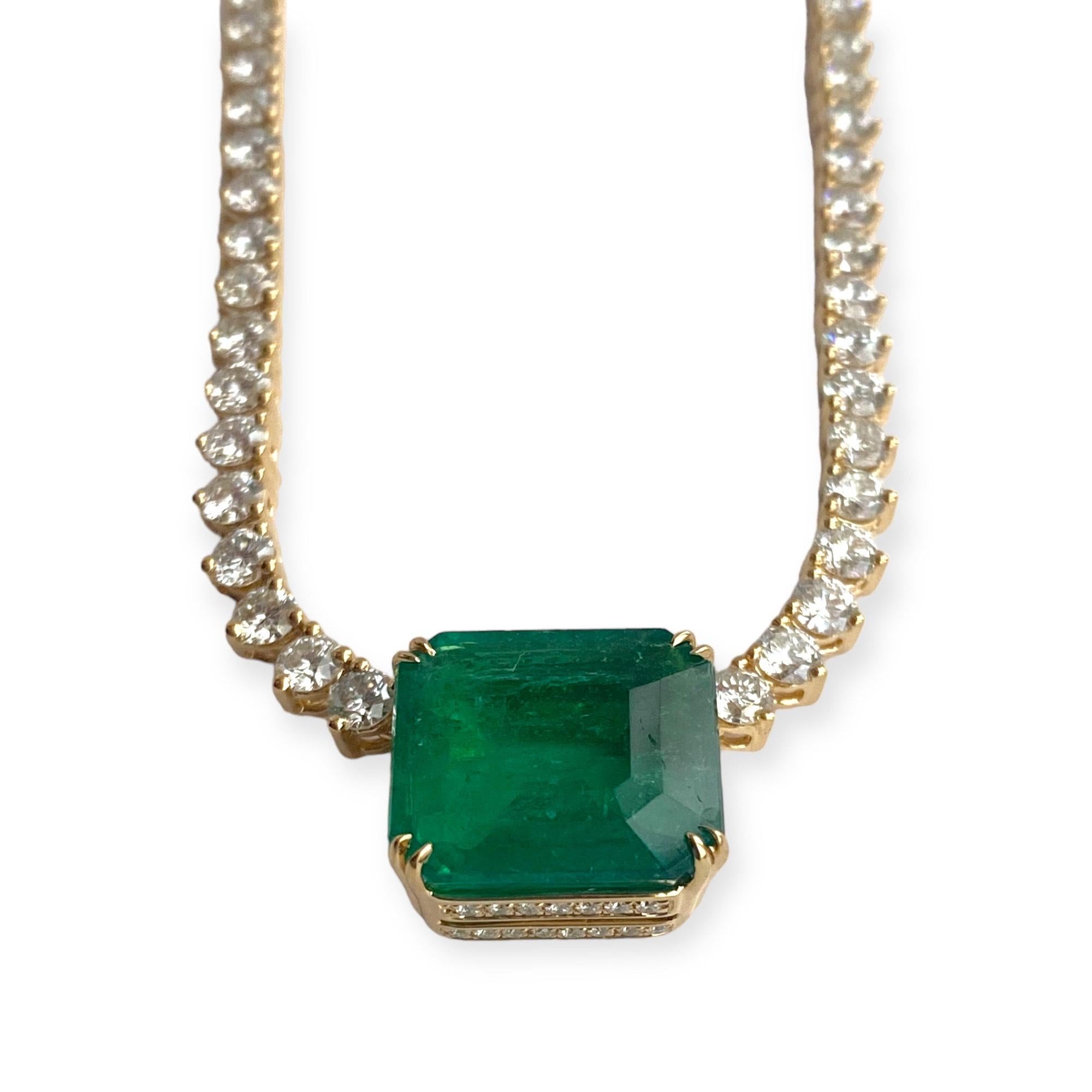 Women's or Men's Statement 6.5 ct Emerald cut Emerald and Graduated Diamond Necklace For Sale