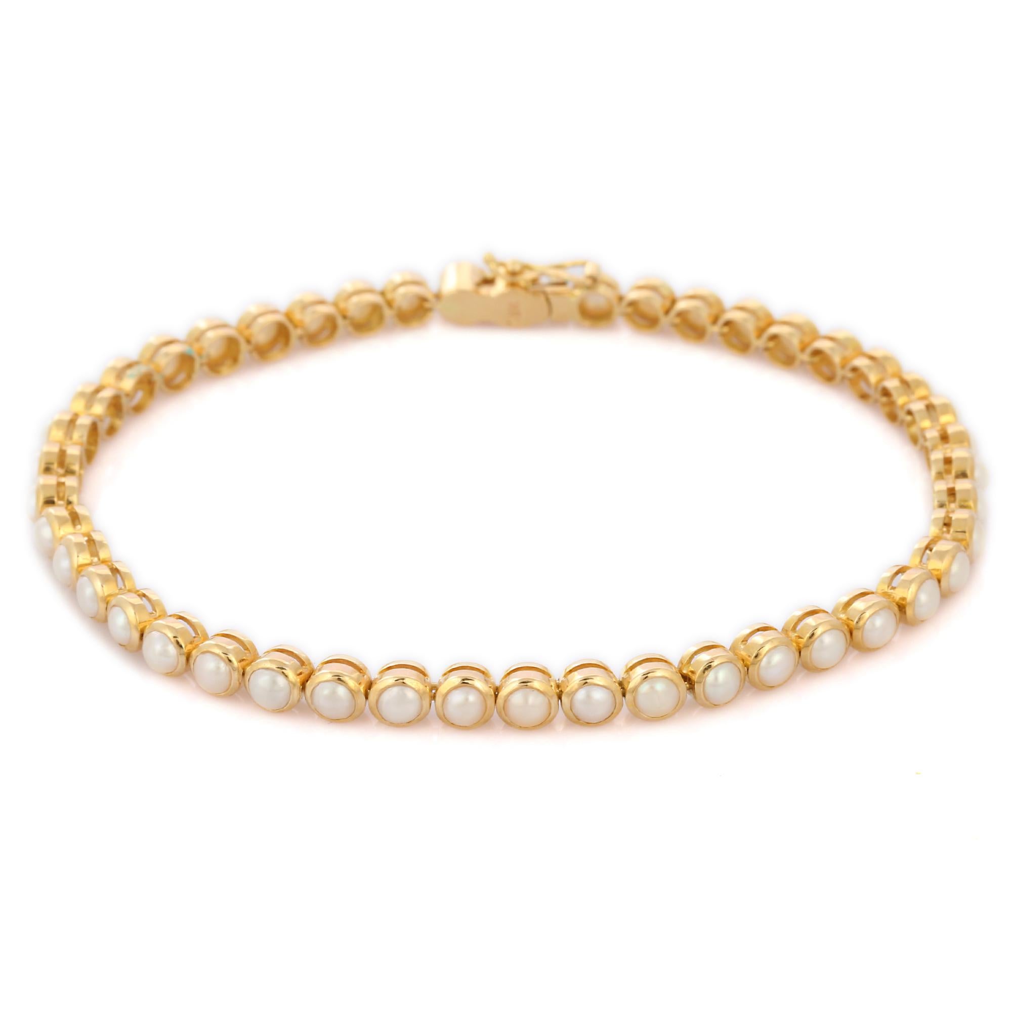 Pearl bracelet in 18K Gold. It has a perfect round cut gemstone to make you stand out on any occasion or an event. 
A tennis bracelet is an essential piece of jewelry when it comes to your wedding day. The sleek and elegant style complements the