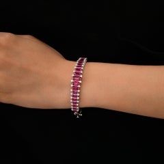 Bracciale di dichiarazione con diamanti e rubini da 9,20 carati in oro bianco 18 carati Gioielli di pregio