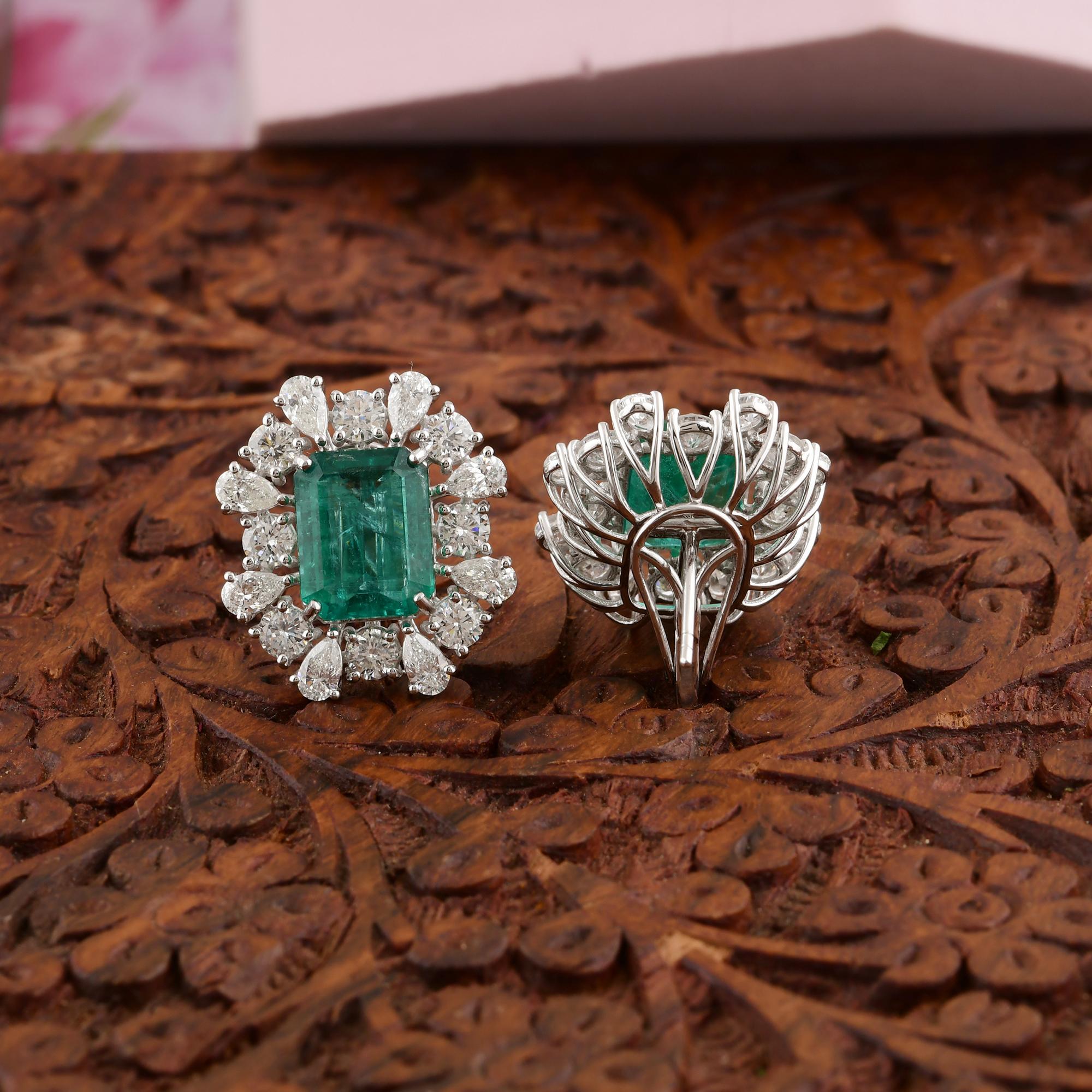 Boucles d'oreilles en or blanc 18k avec émeraude zambienne de 9,35ct et diamant en halo de 5,65 en vente 2