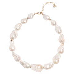 Statement Baroque pearl necklace 14 karat yellow gold by Hi June Parker