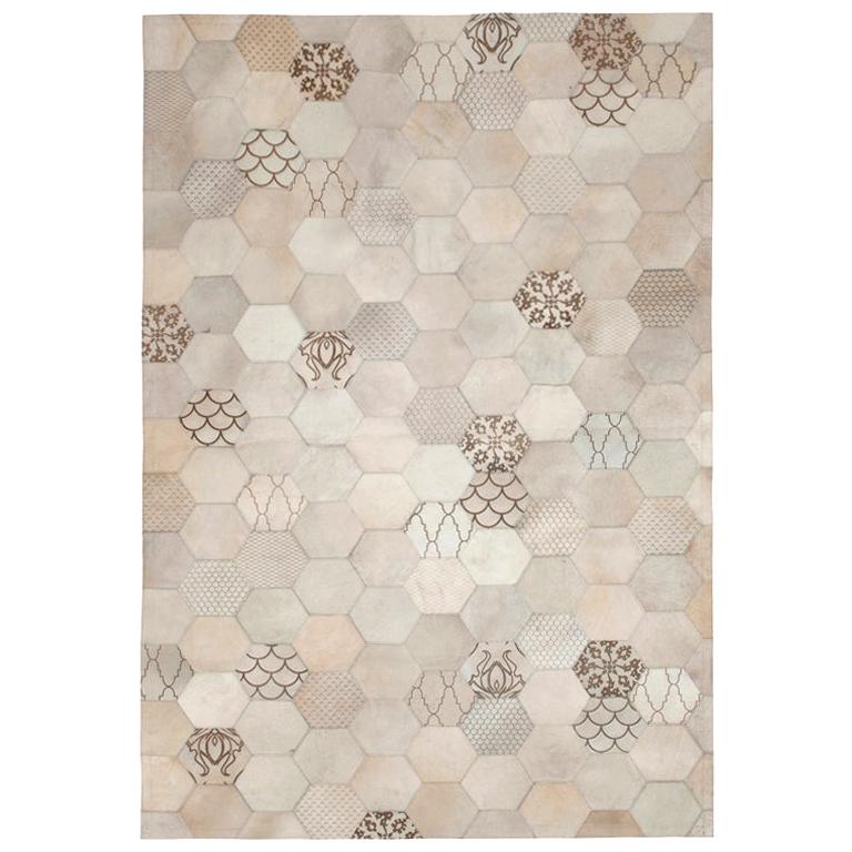 Statement Beautiful Laser Burn Atomo Grey Mix Cowhide Area Floor Rug Small For Sale