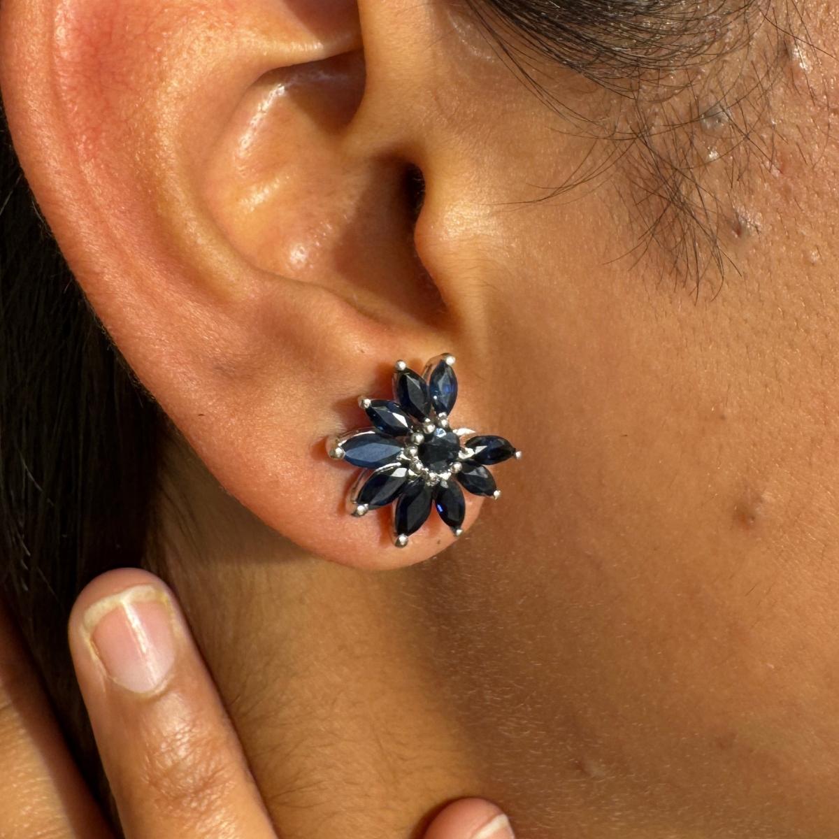 Women's Statement Blue Sapphire Flower 925 Sterling Silver Studs Earring Gift for Mom For Sale