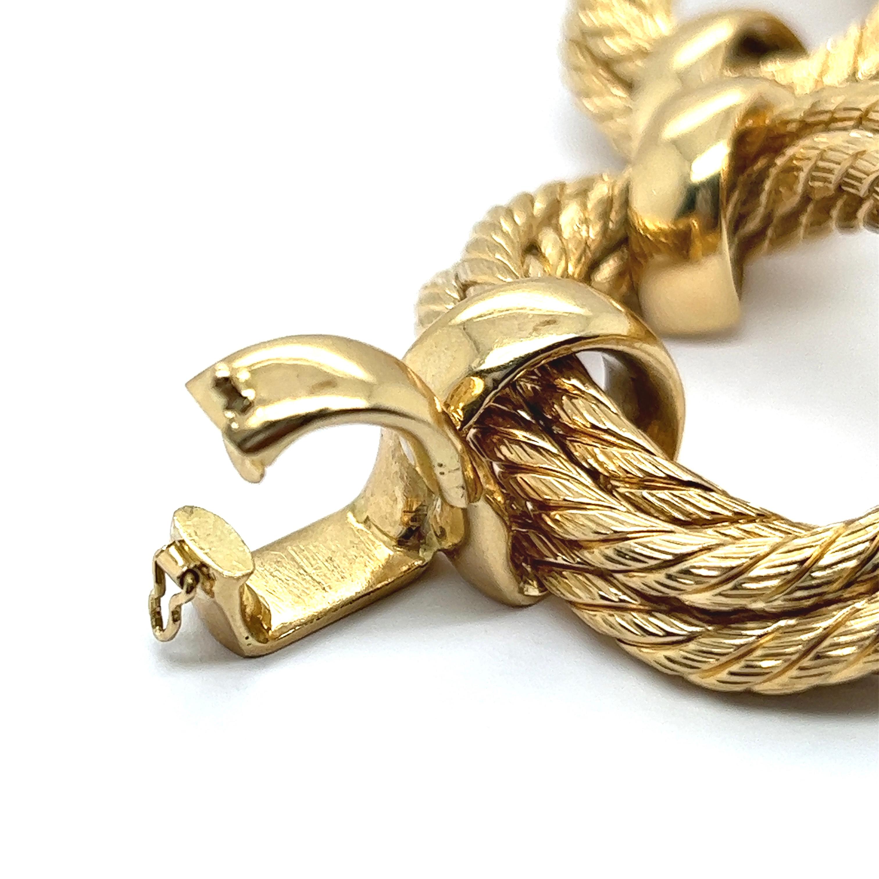 Statement Chain Bracelet in 18 Karat Yellow Gold  For Sale 7