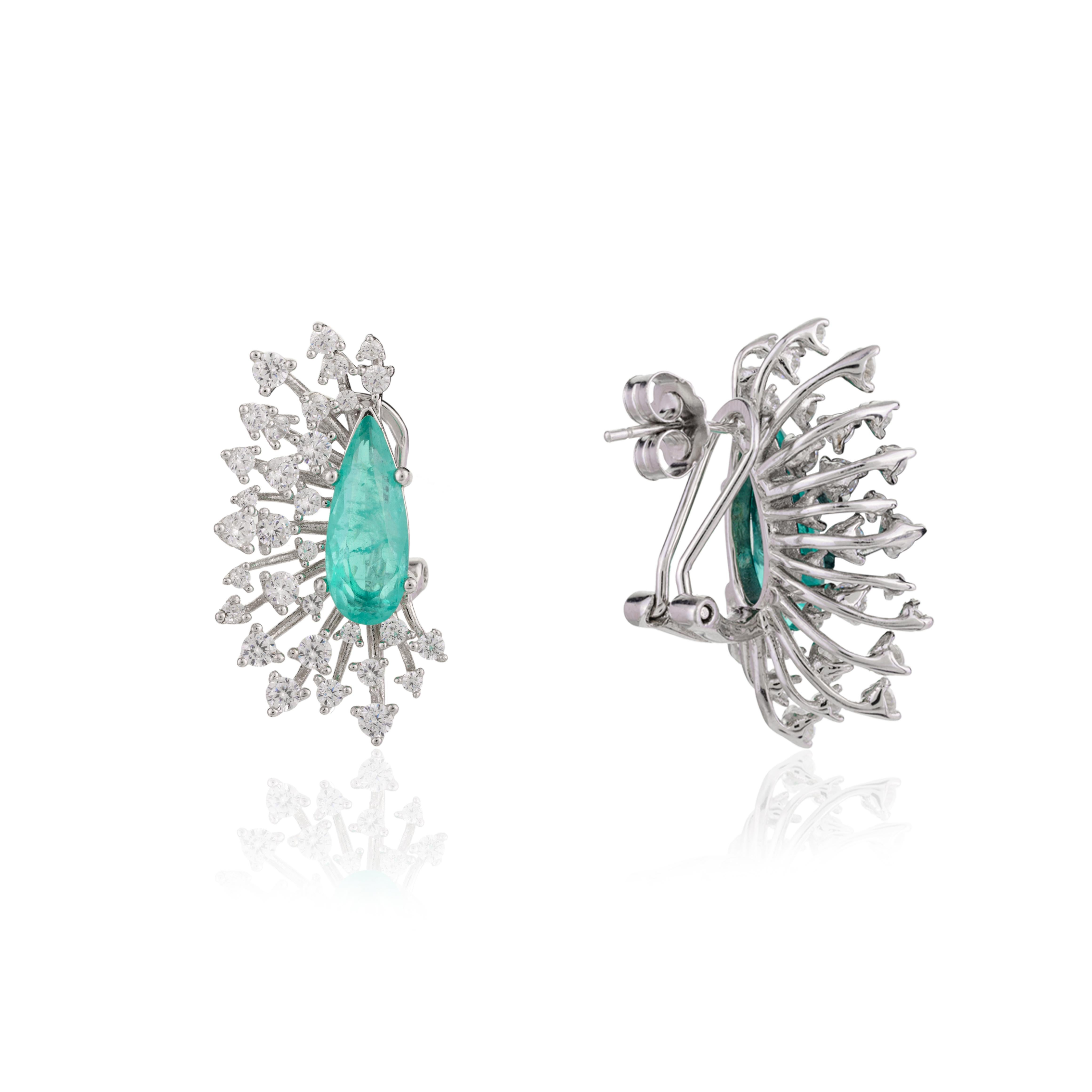 Statement Cubic Zirconia Sprinkle Stud Earrings in Silver Jewelry for Mom Gift In New Condition For Sale In New York, NY