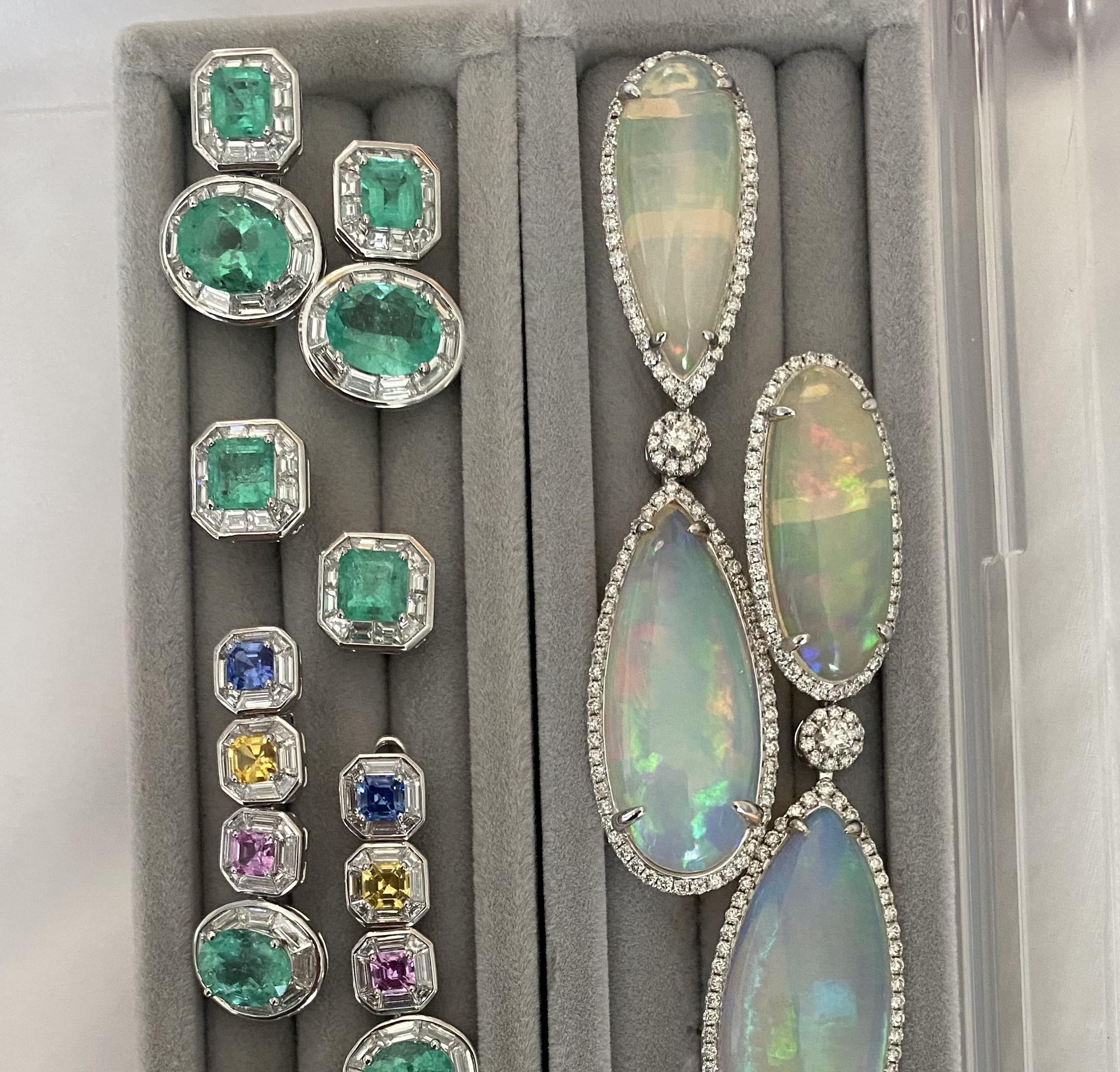 Oval Cut Statement Deco Columbian Emerald and baguette diamond earrings For Sale