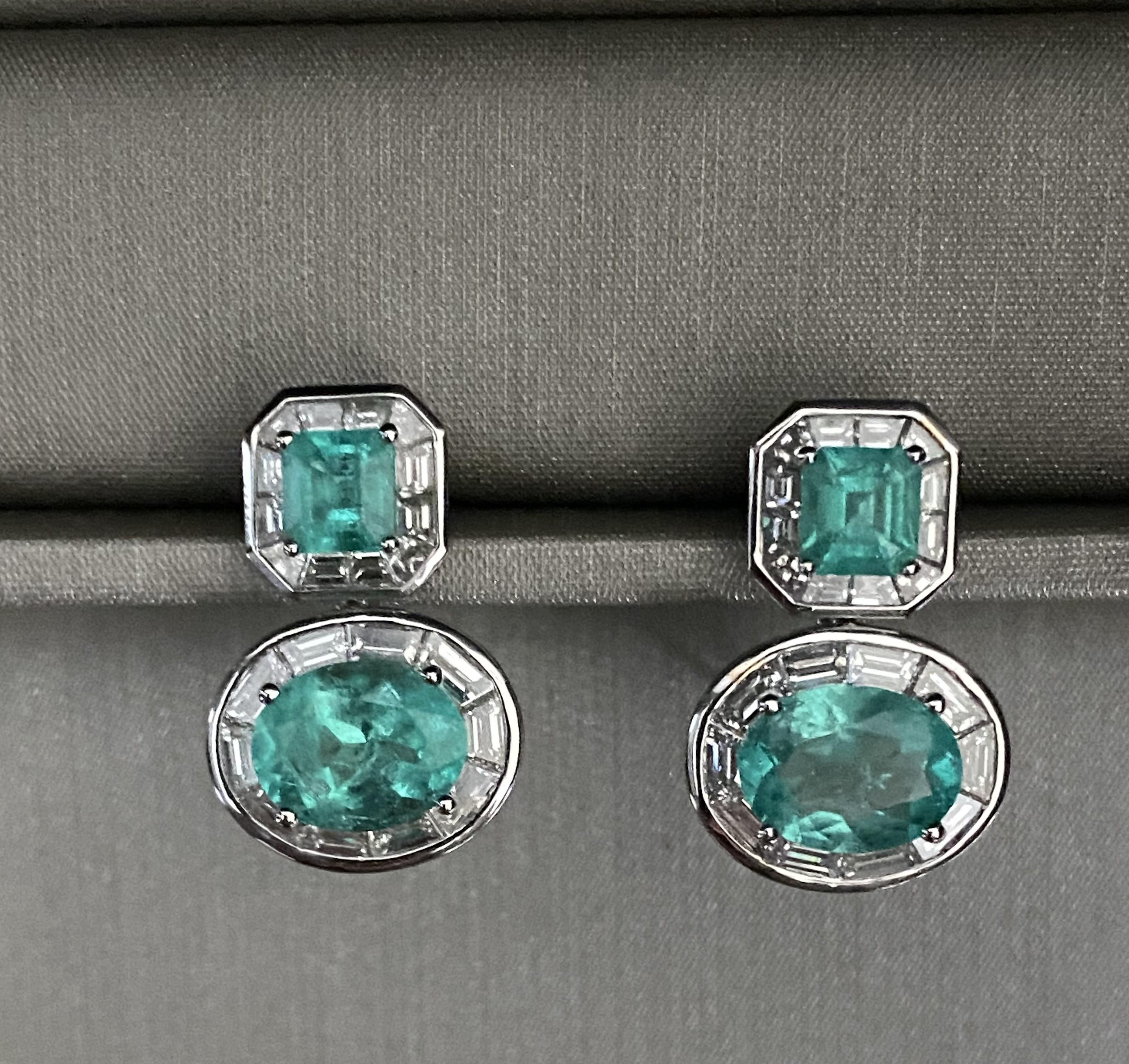 Statement Deco Columbian Emerald and baguette diamond earrings In New Condition For Sale In Houston, TX