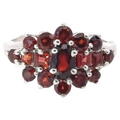 Statement Tiefroter Granat-Cluster-Verlobungsring für Mutter in 925 Sterlingsilber