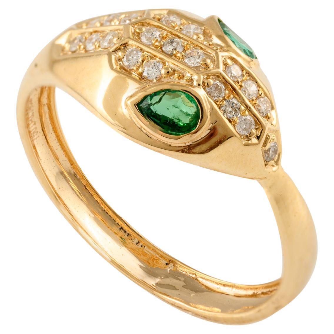 Bague à tête de serpent en or jaune 18 carats, diamants et émeraudes naturelles