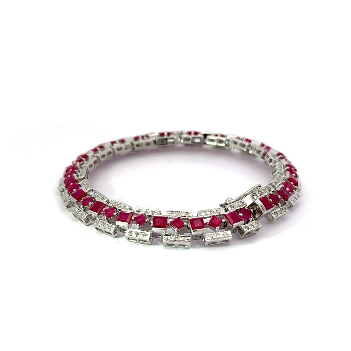 Statement-Verlobungs-Tennisarmband mit Diamanten und Rubinen für Mutterschaft in 925 Silber im Angebot 4