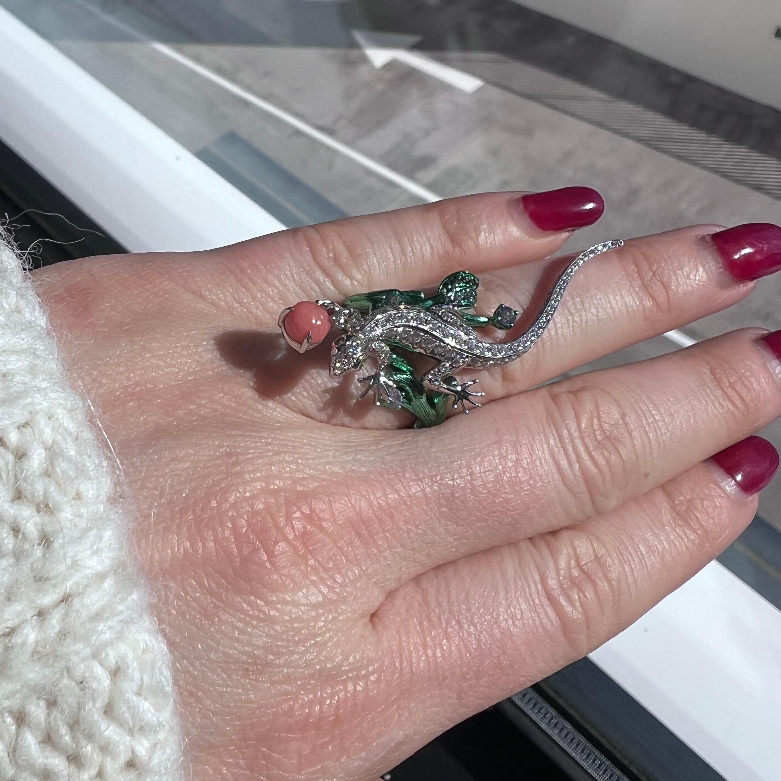 Statement Diamond Lizard and Conch Pearl Cocktail Ring In New Condition For Sale In Beverly Hills, CA