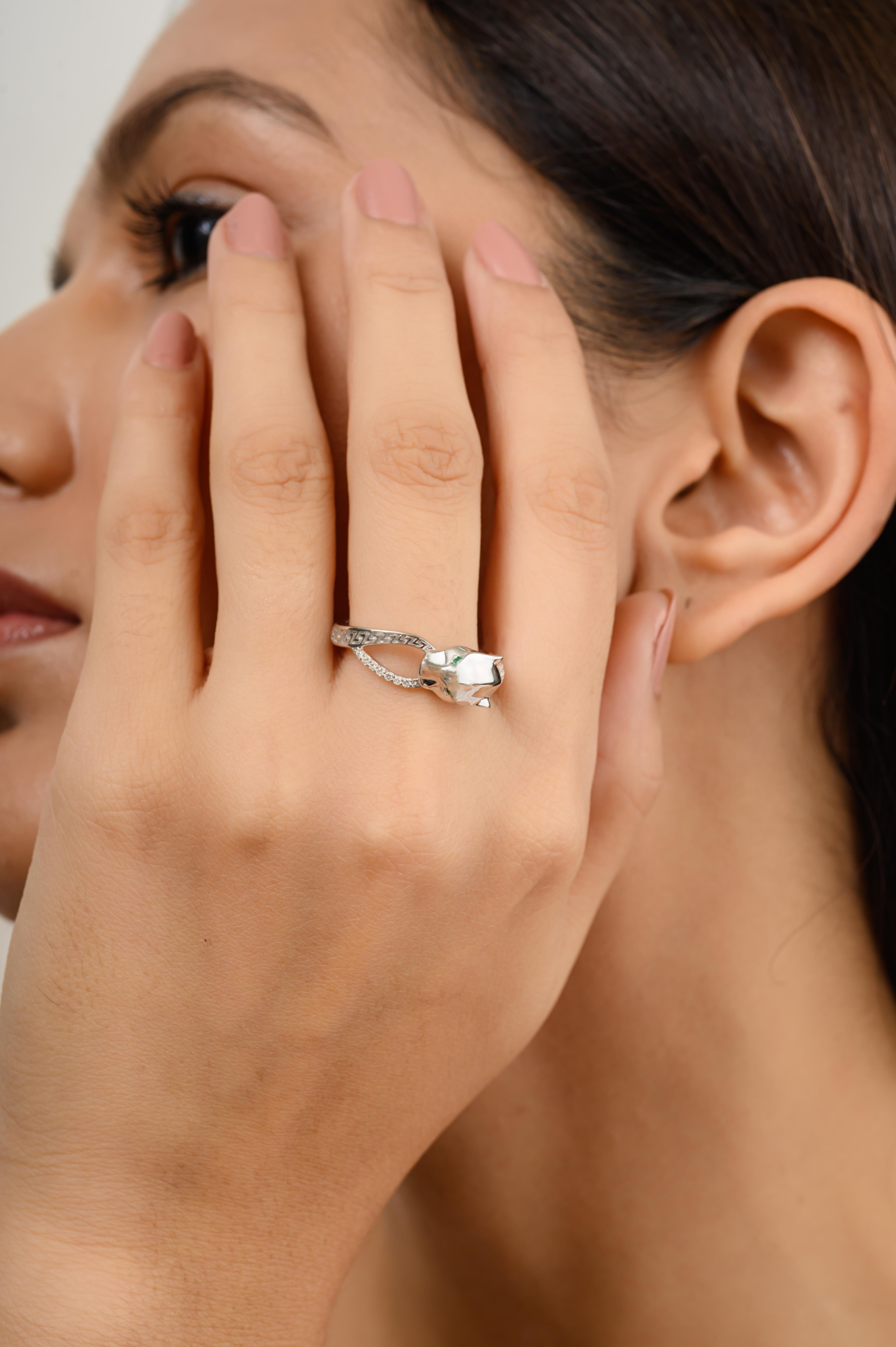 Im Angebot: Statement-Diamant-Pantherring mit Smaragd und Smaragd in 14k massivem Weißgold Nieten () 2