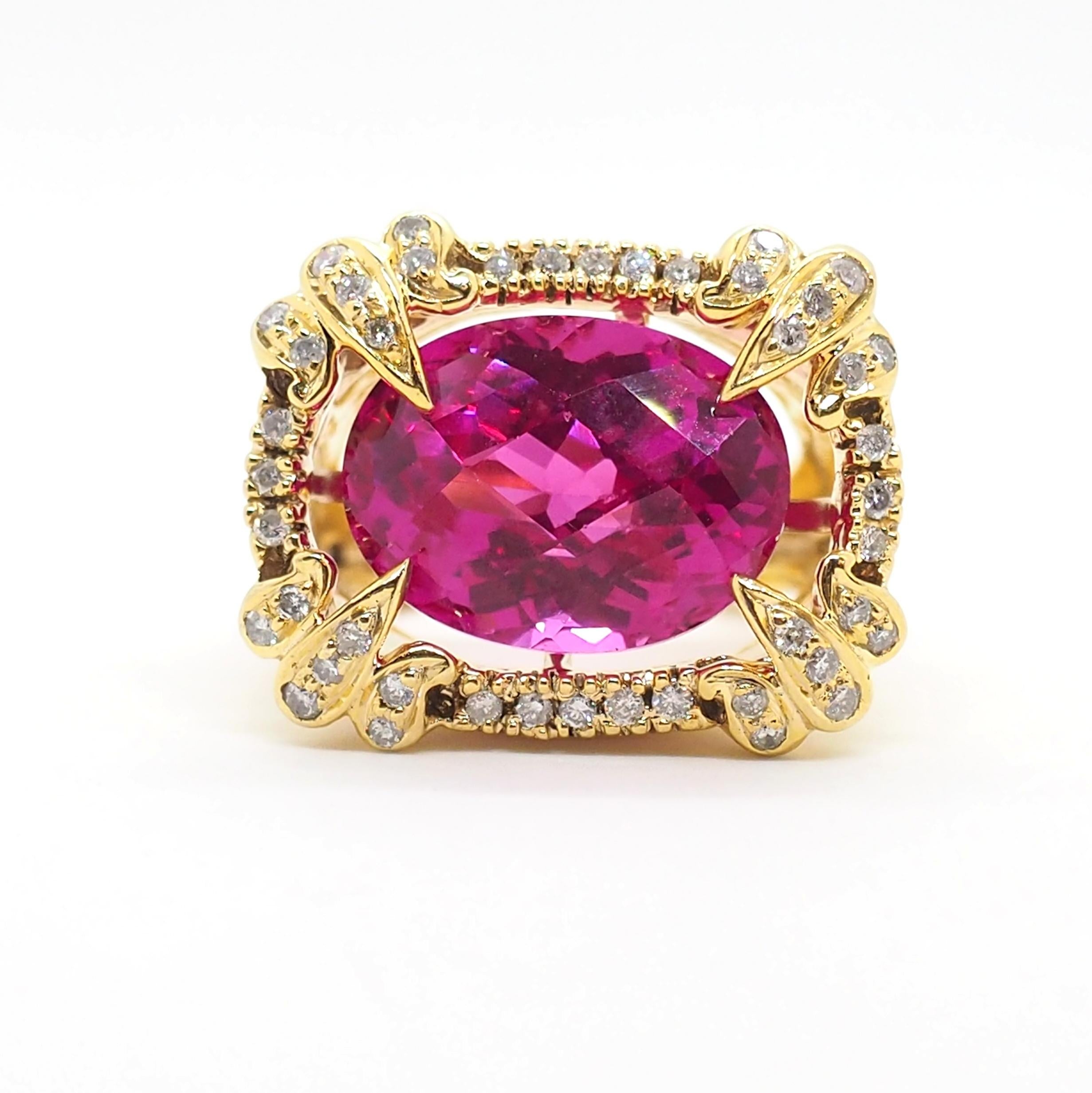 Diamond and Ruby Cocktail Ring 18 Karat Yellow Gold For Sale