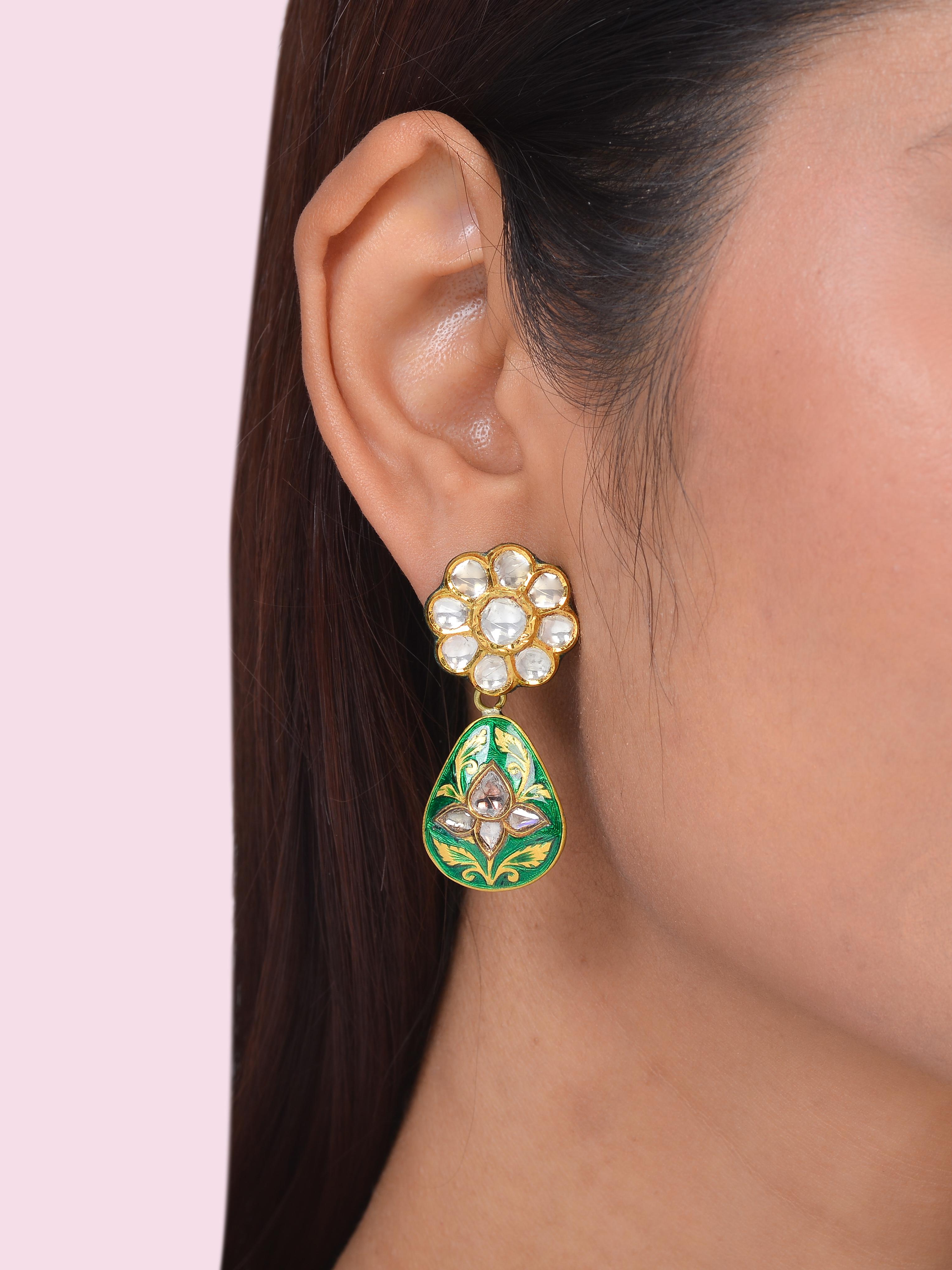 Statement Earrings with flat diamonds and enamel handcrafted in 18K gold In New Condition For Sale In Jaipur, IN