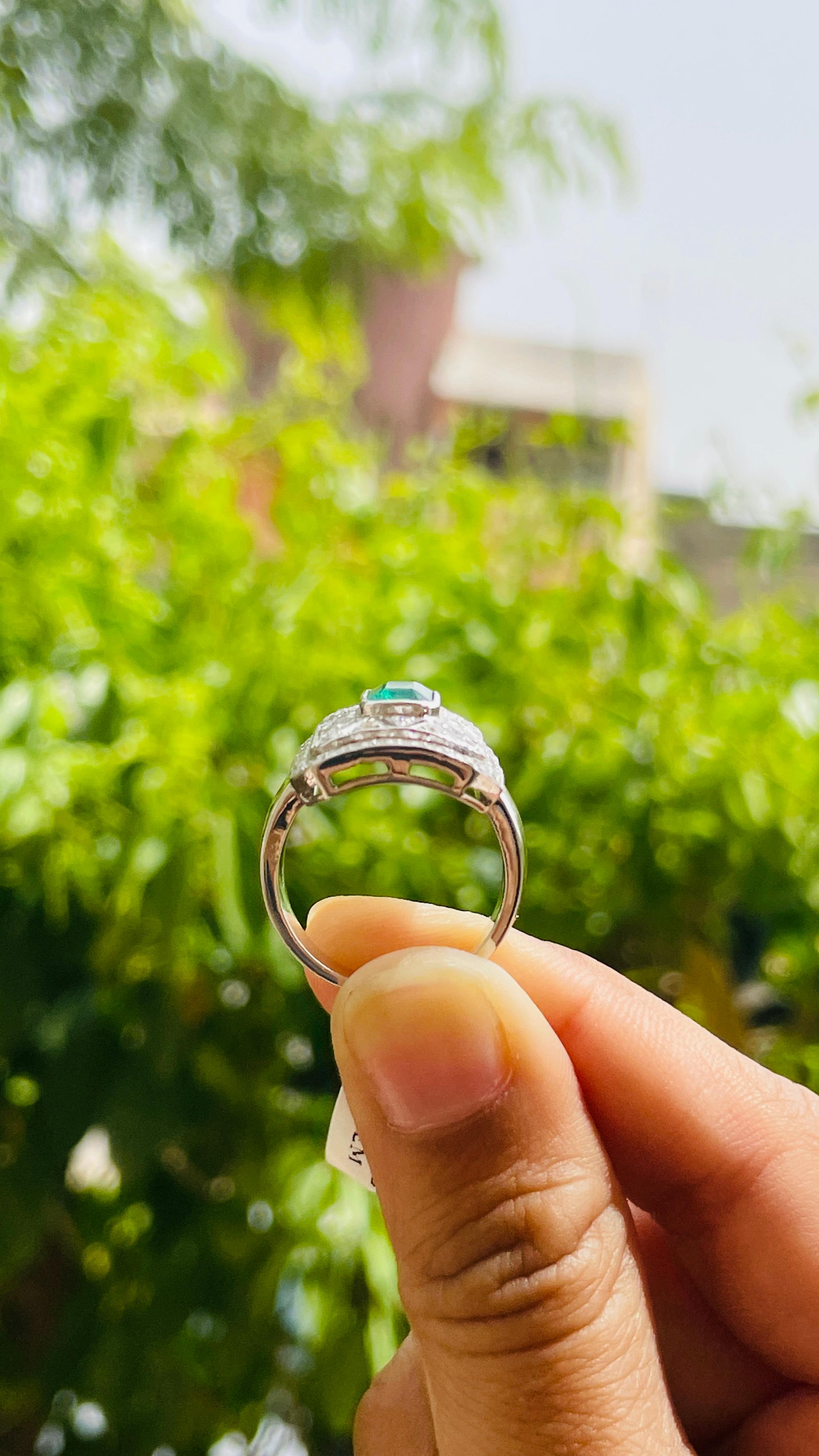 Im Angebot: Statement-Smaragd-Diamant-Cocktail-/Party-Ring/Ehering aus 18 Karat Weißgold () 16