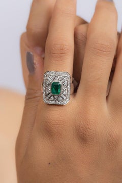 Statement Emerald Diamond Cocktail Party Ring Wedding Gift in 18k White Gold
