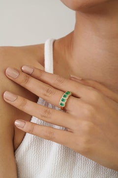Statement Smaragd & Diamant Halo Half Band Ring 1,31 Karat in 14K Gelbgold