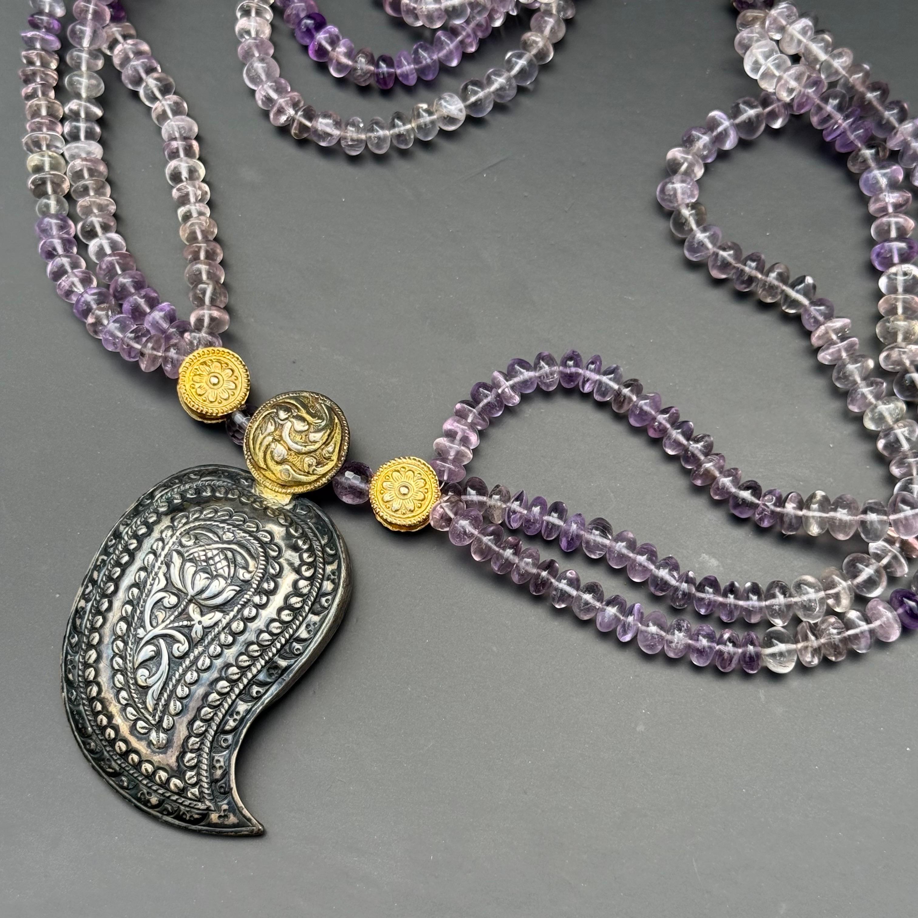 Collier d'exception avec boucle en argent ancien et perles d'améthyste Bon état - En vente à Monroe Township, NJ